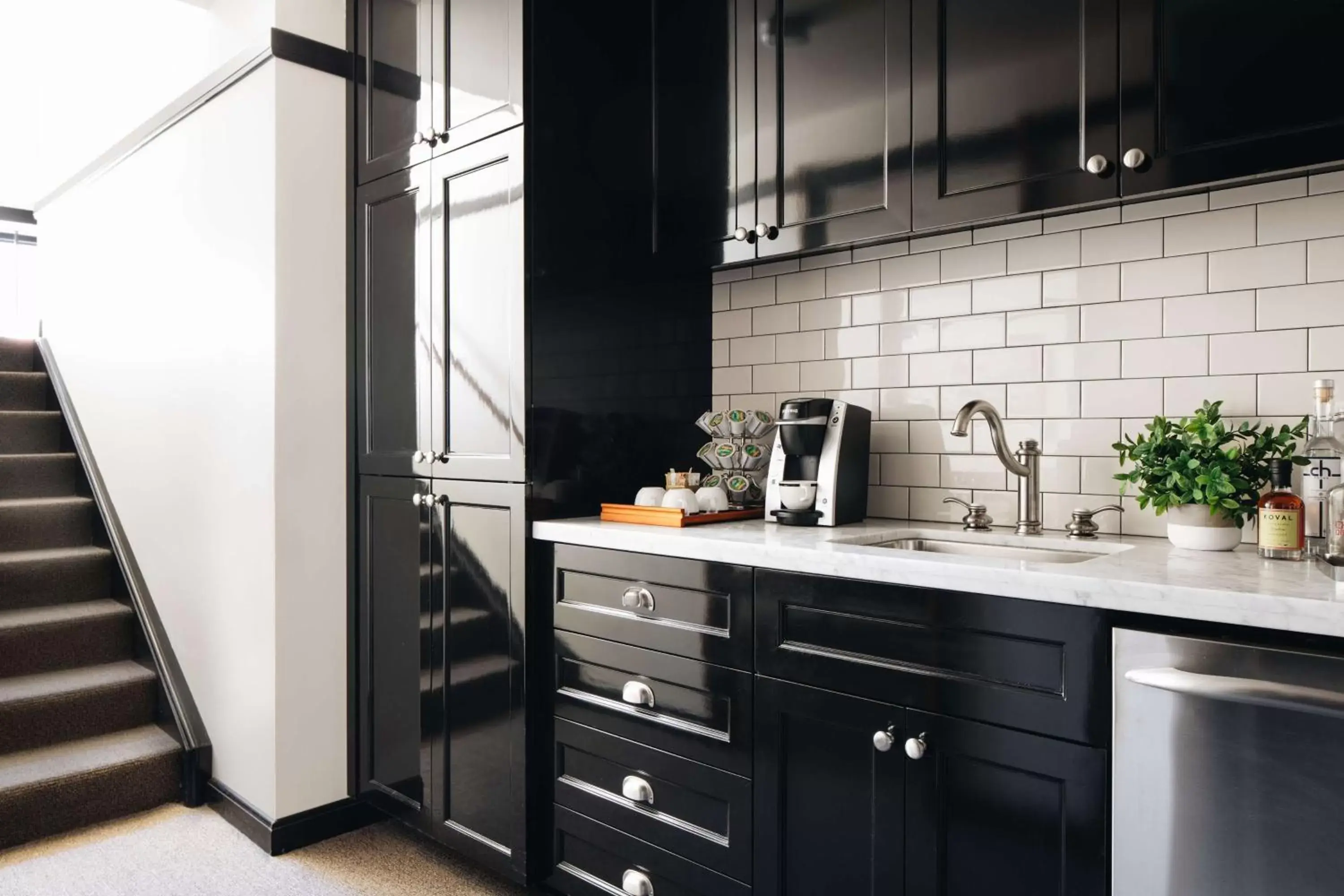 Photo of the whole room, Kitchen/Kitchenette in Chicago Athletic Association, part of Hyatt