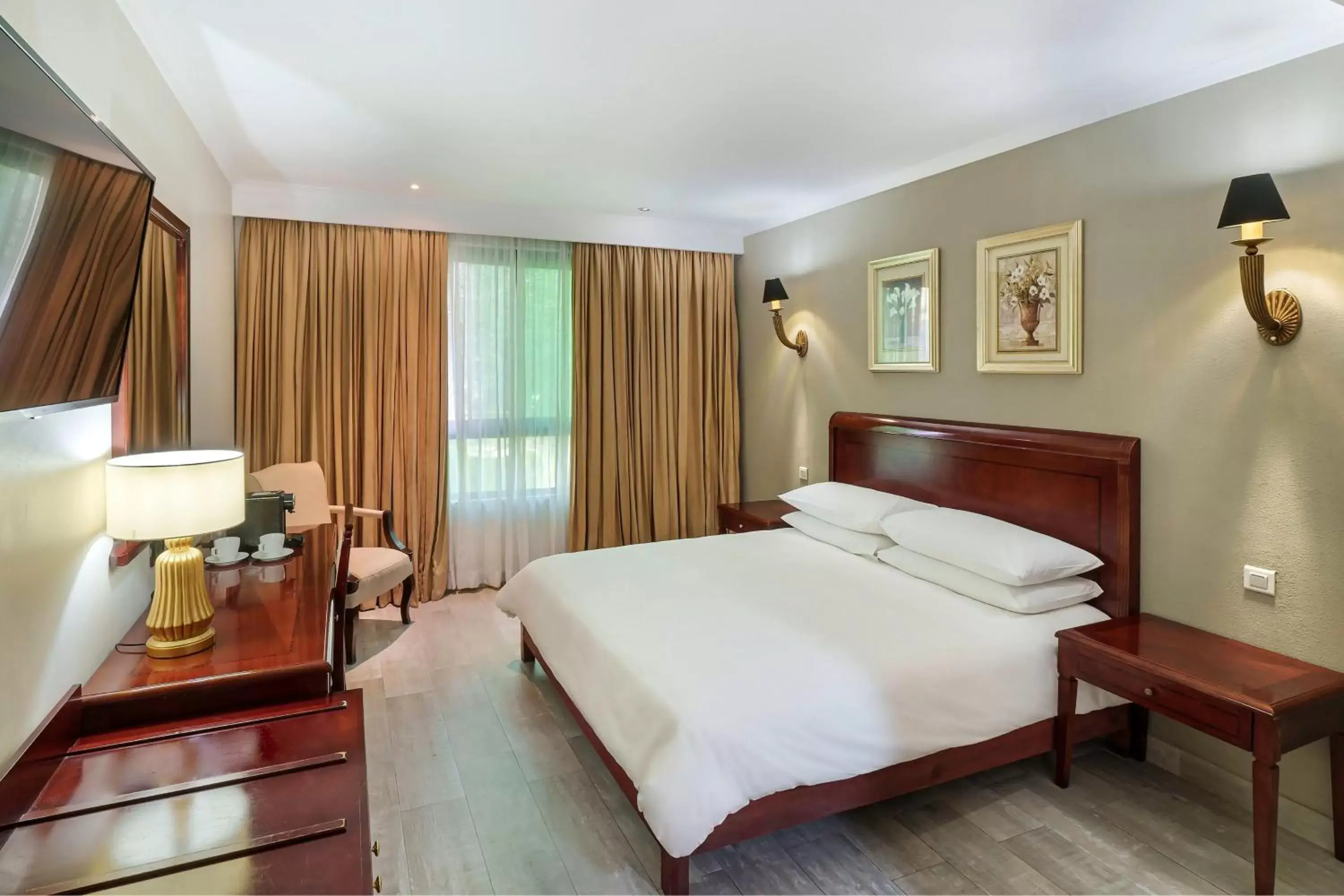 Photo of the whole room, Bed in Protea Hotel by Marriott Livingstone