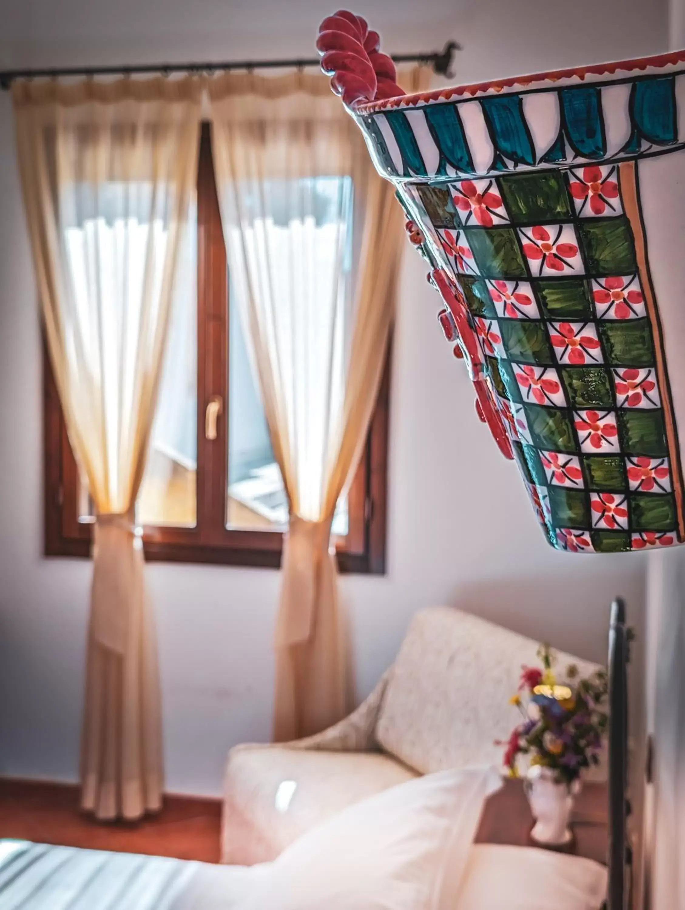 Bed, Seating Area in Hotel La Corte Del Sole