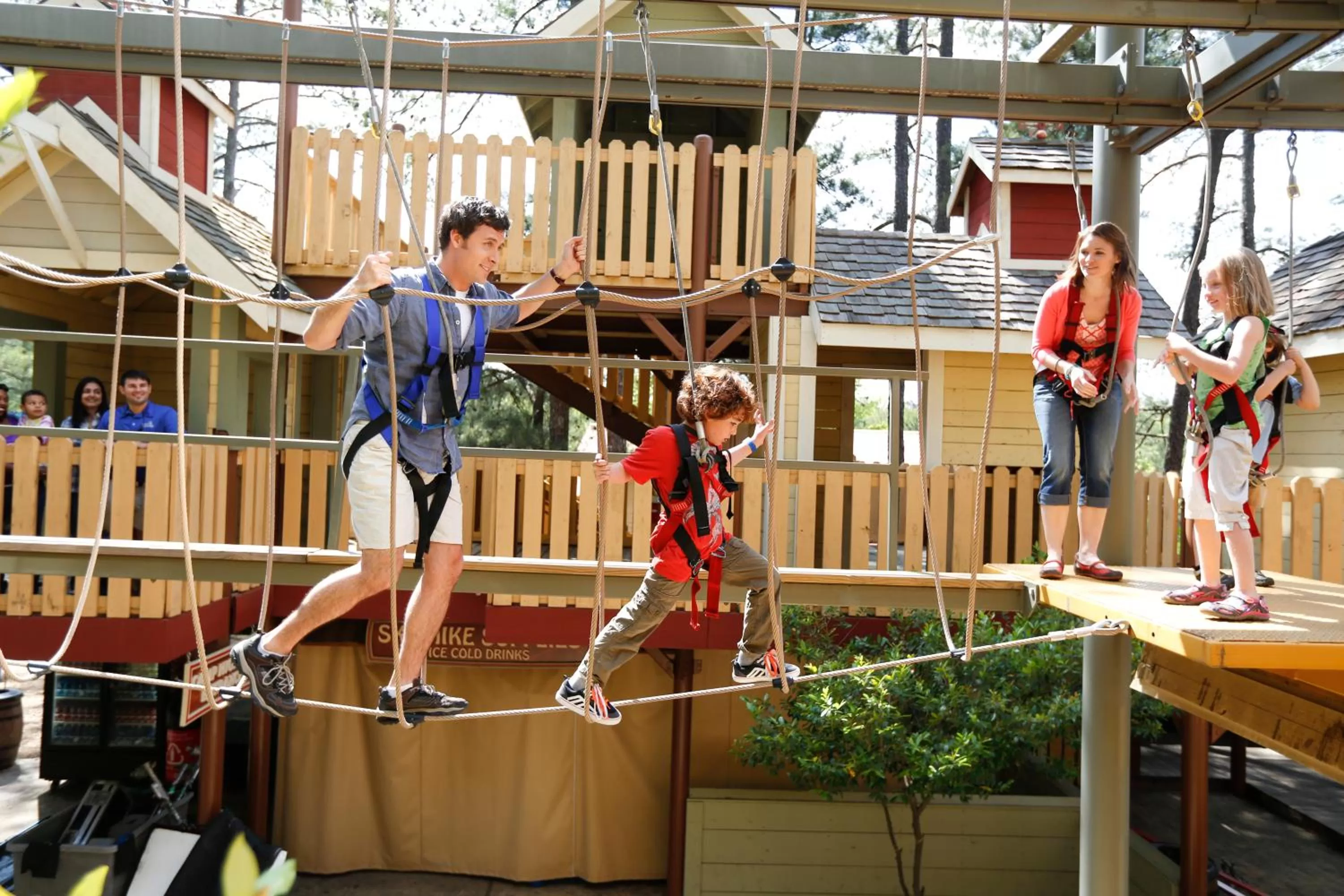 Area and facilities in Atlanta Evergreen Lakeside Resort