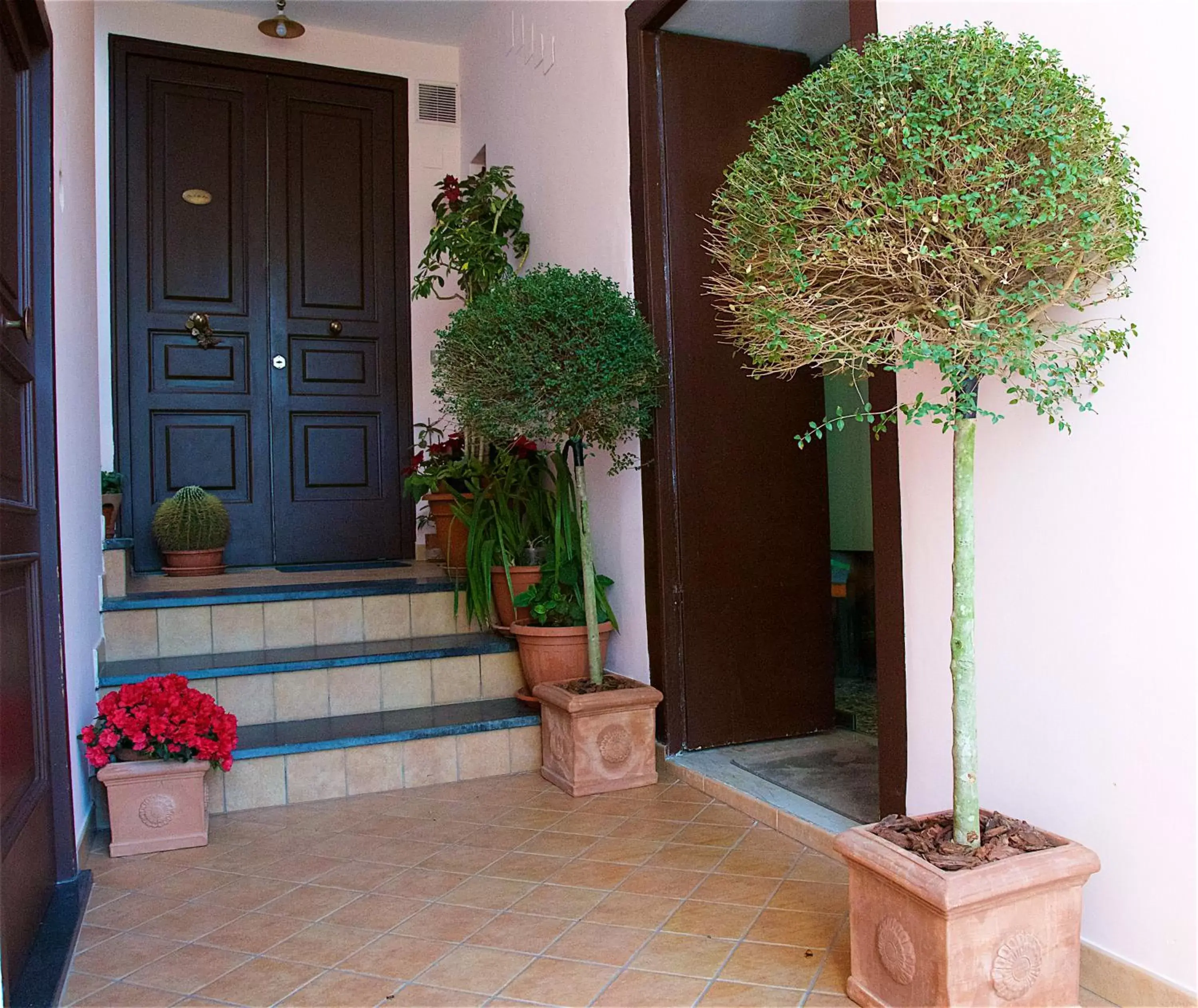 Facade/entrance in Il Giardino Segreto