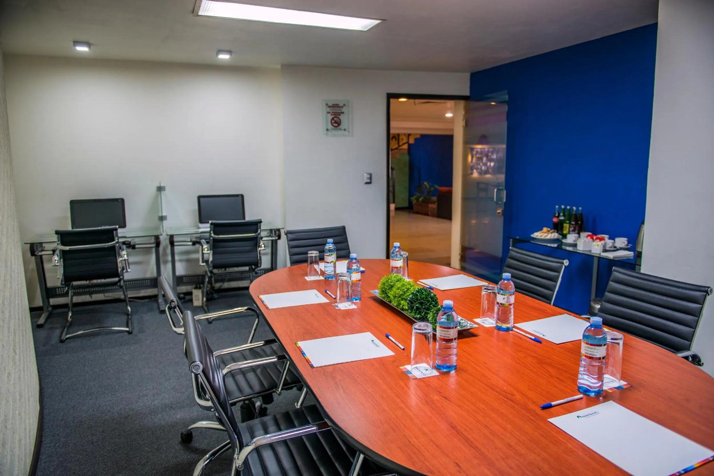 Business facilities in Aranzazu Plaza Kristal Aguascalientes