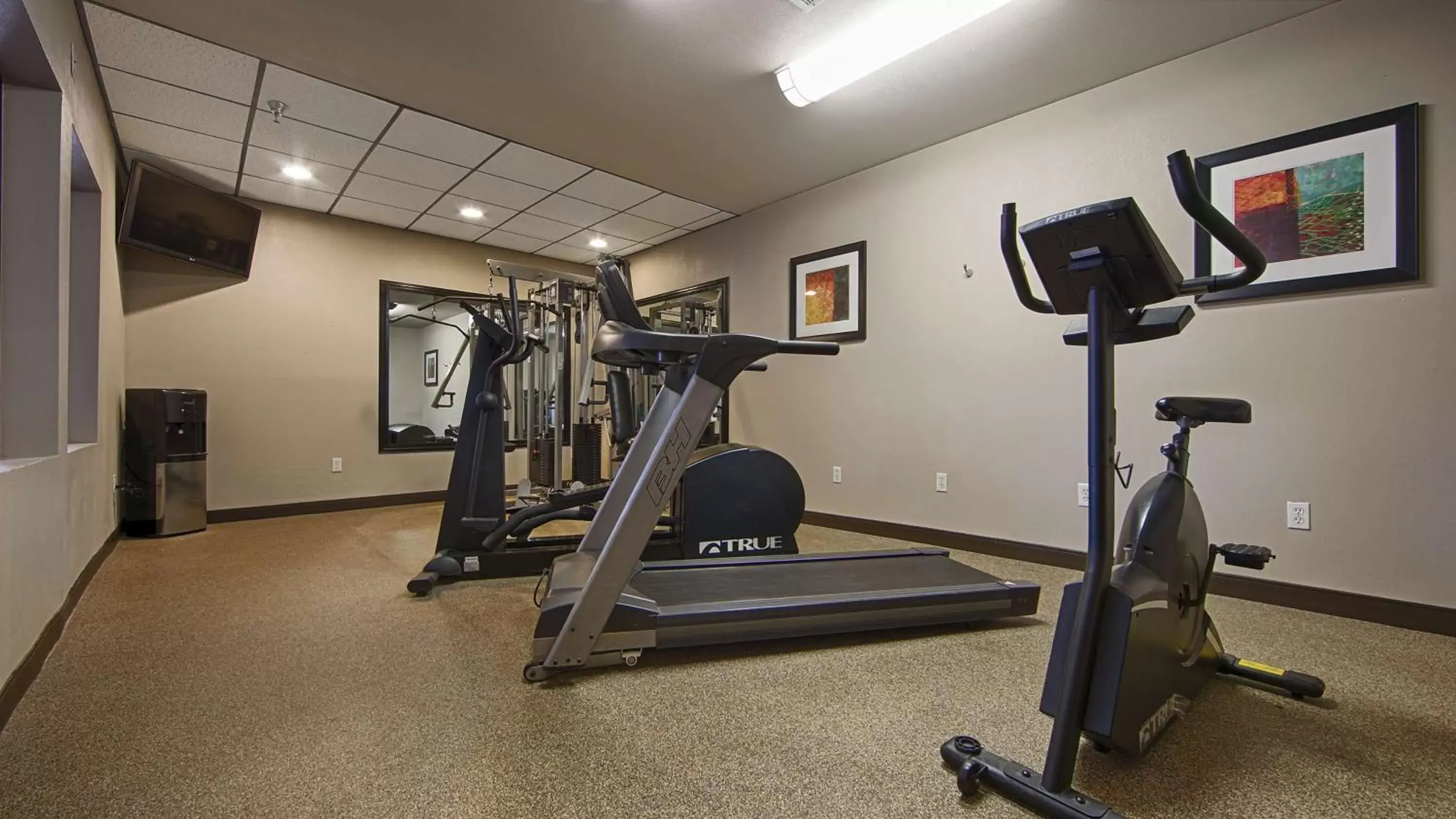 Fitness centre/facilities, Fitness Center/Facilities in Best Western Plus Tulsa Woodland Hills Hotel and Suites
