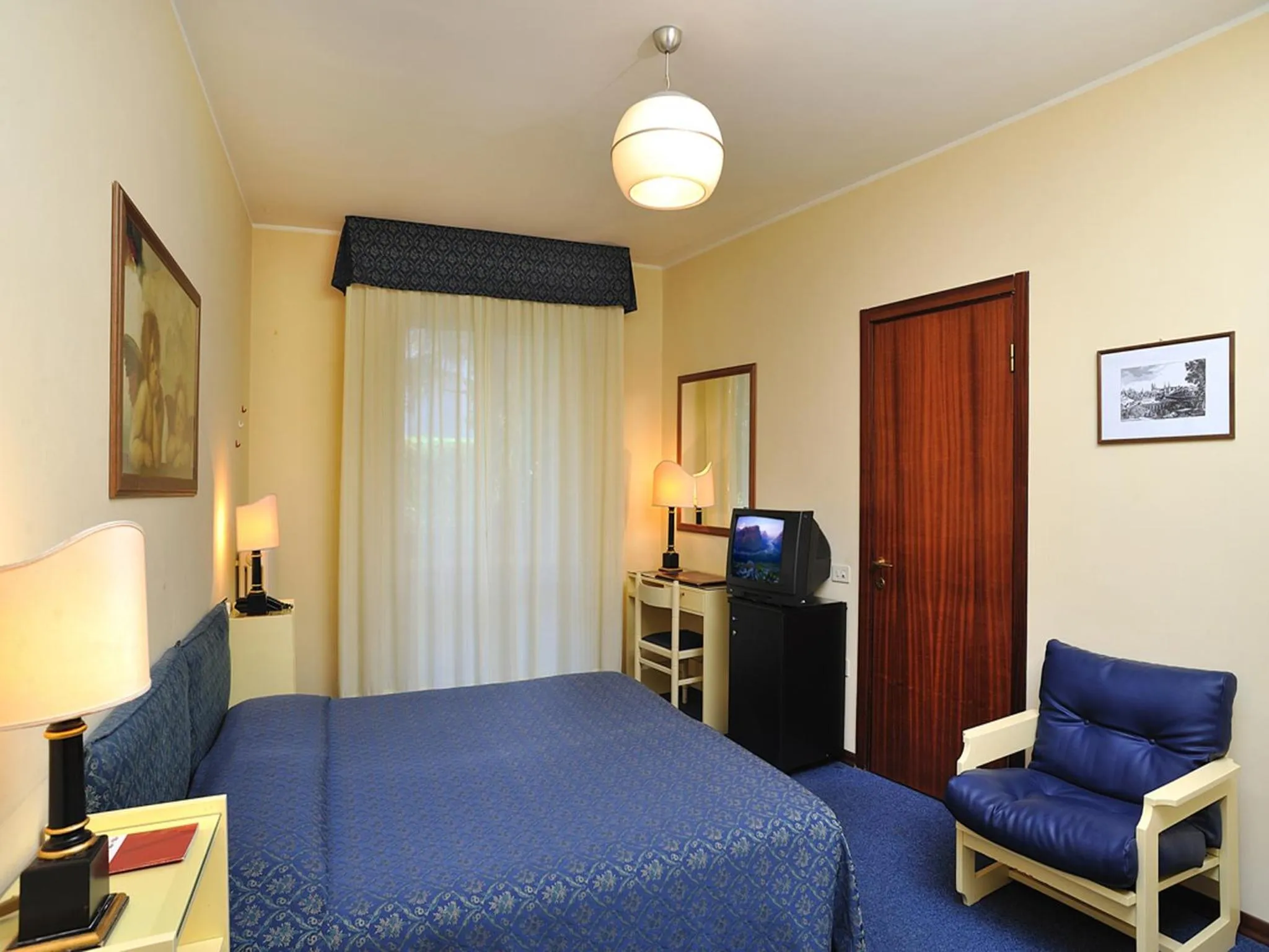 Photo of the whole room, Bed in Hotel & Residence Dei Duchi