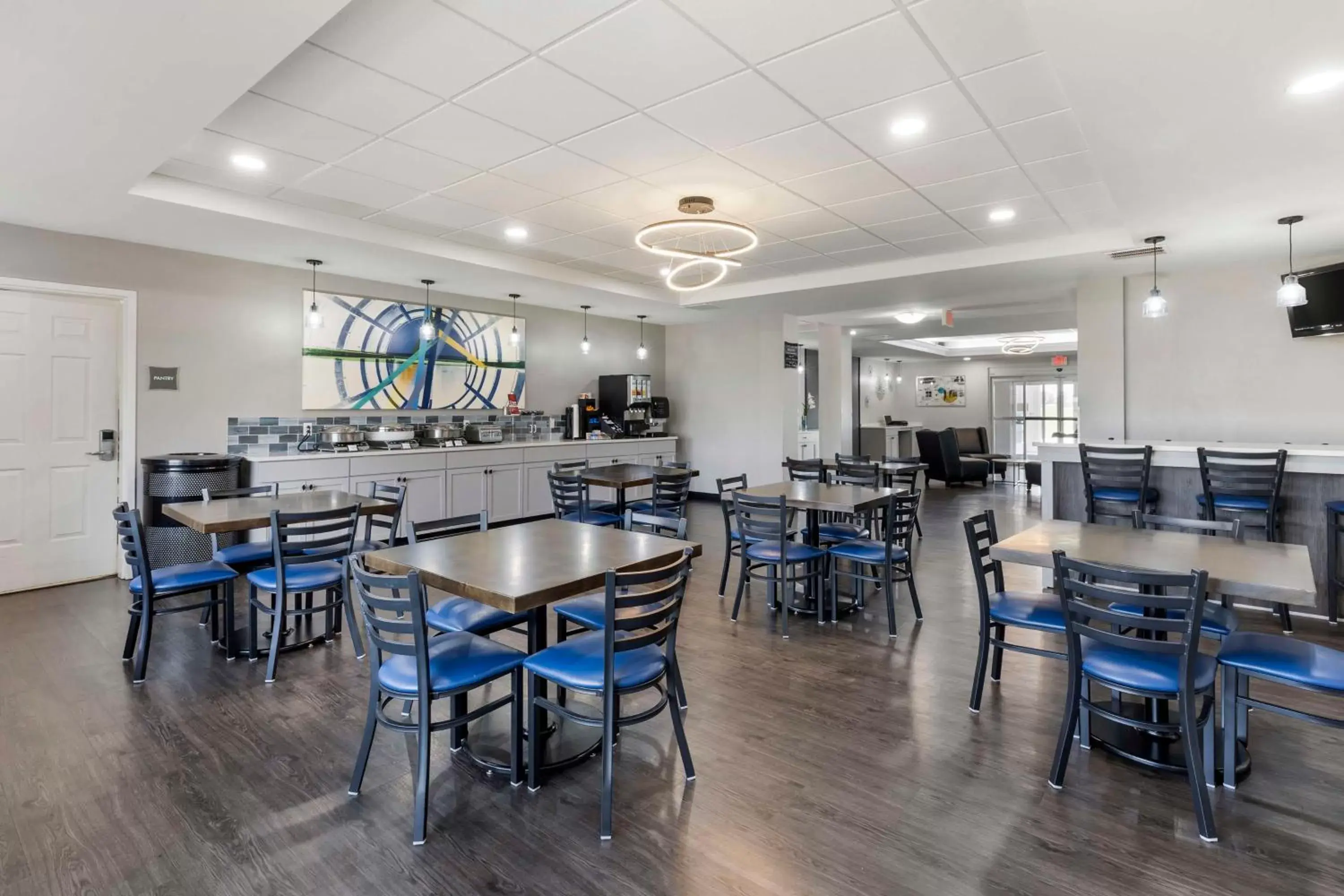 Breakfast, Restaurant/Places to Eat in Best Western Plus MidAmerica Hotel