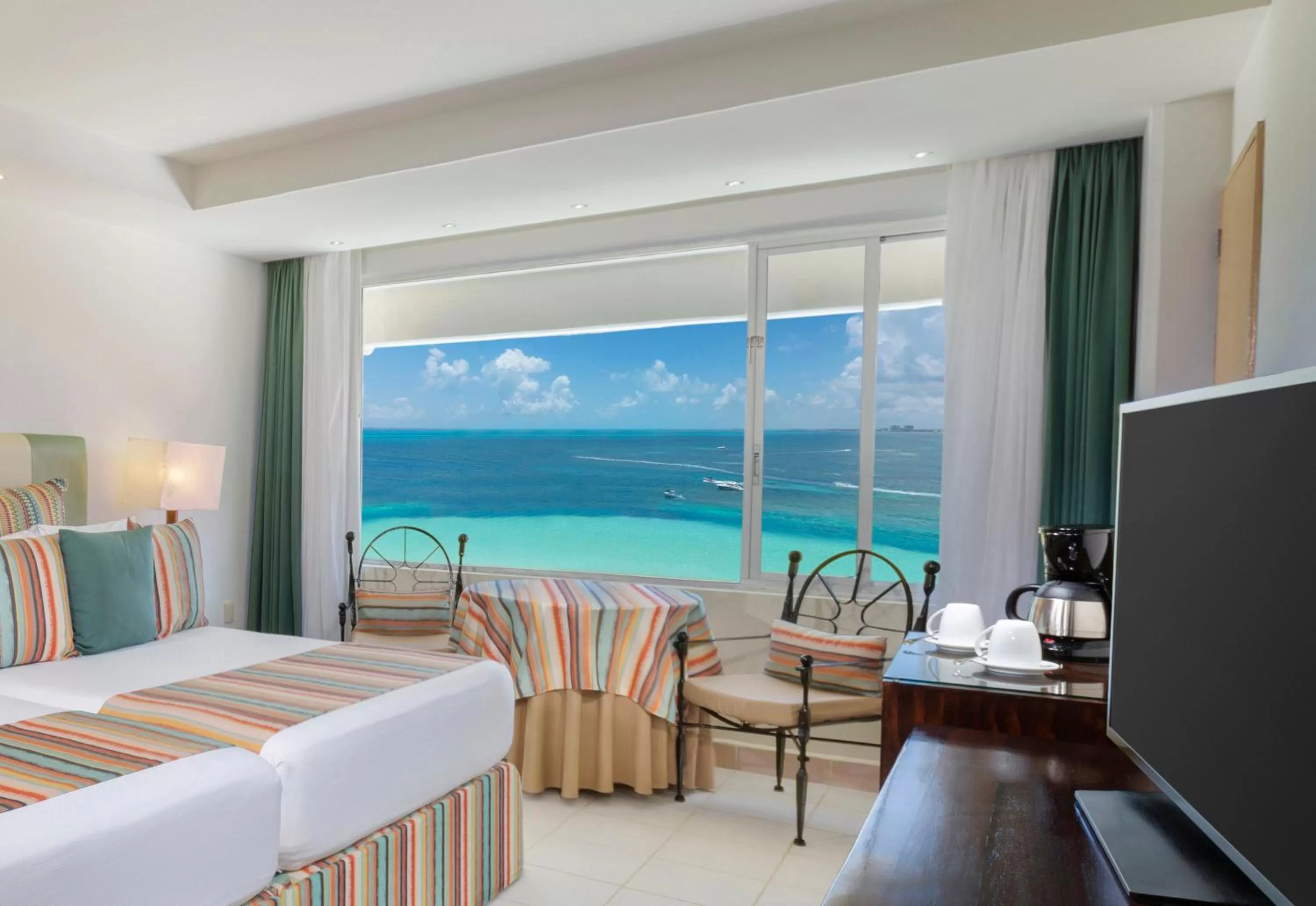 Superior Double or Twin Room in Oasis Palm - All Inclusive