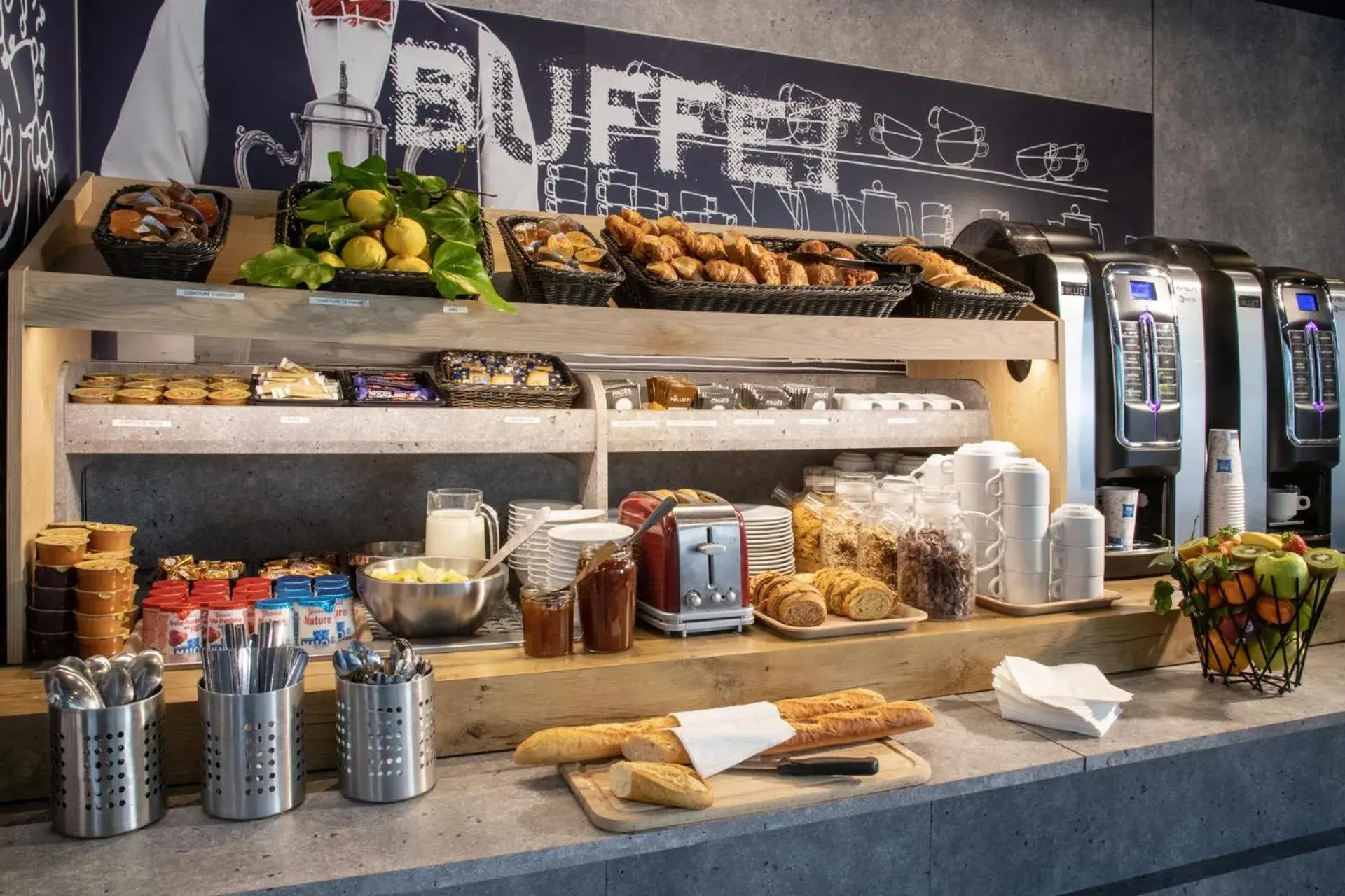 Breakfast in ibis budget Menton Bord de Mer Breakfast in ibis budget Menton Bord de Mer