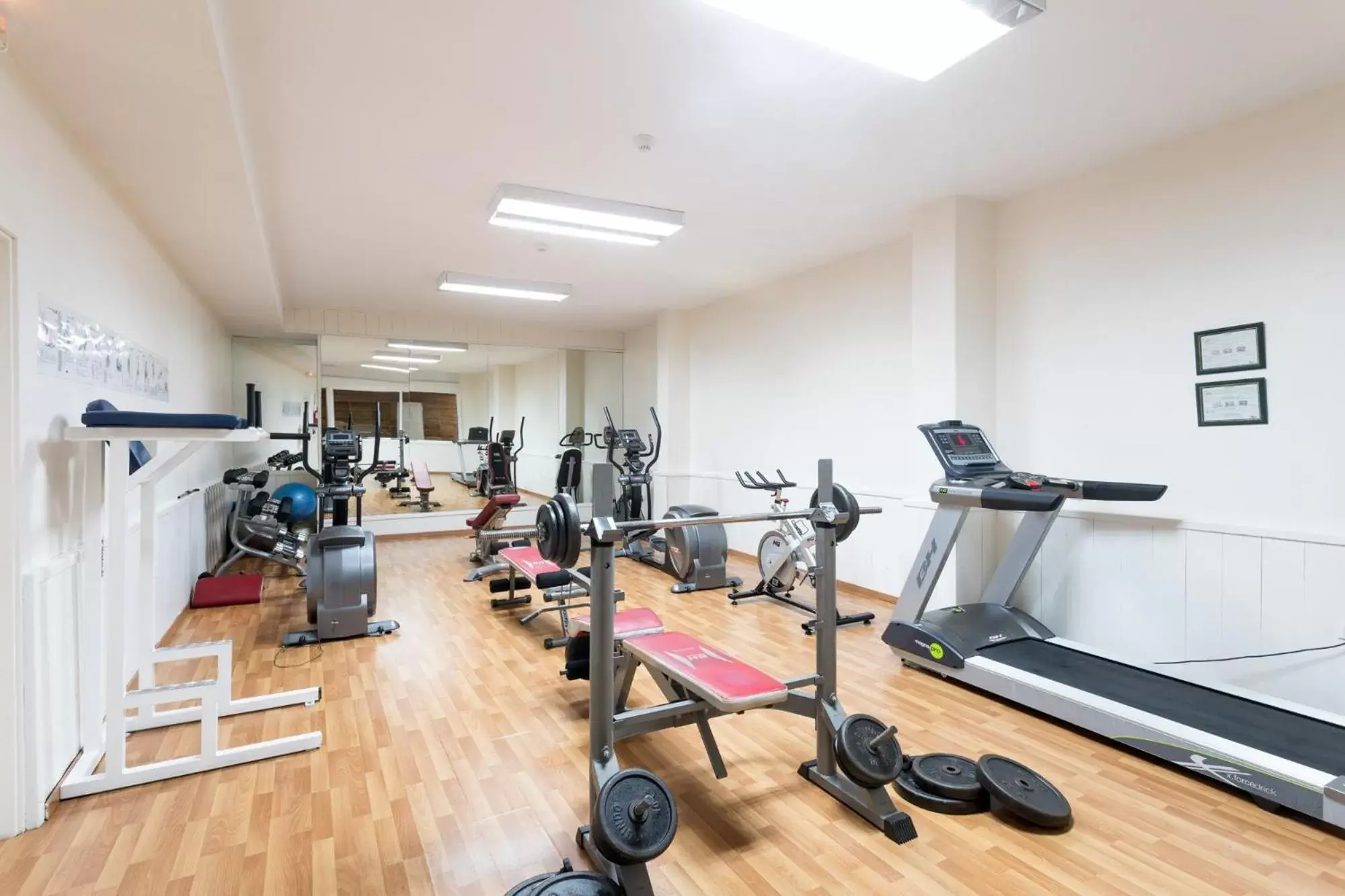 Fitness centre/facilities in Hotel Arena Suite Fitness centre/facilities in Hotel Arena Suite
