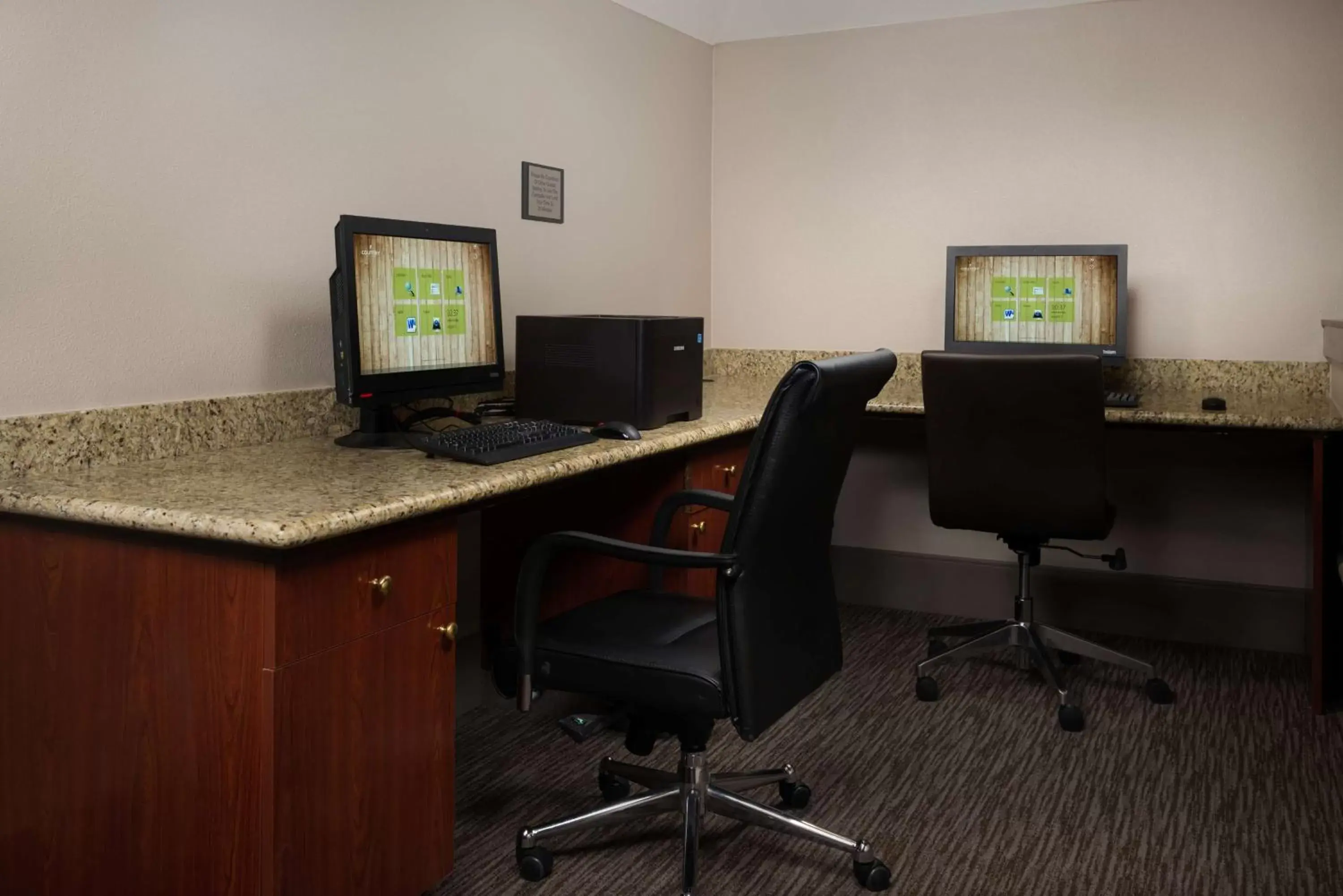 On site, Business Area/Conference Room in Country Inn & Suites by Radisson, Portland International Airport, OR