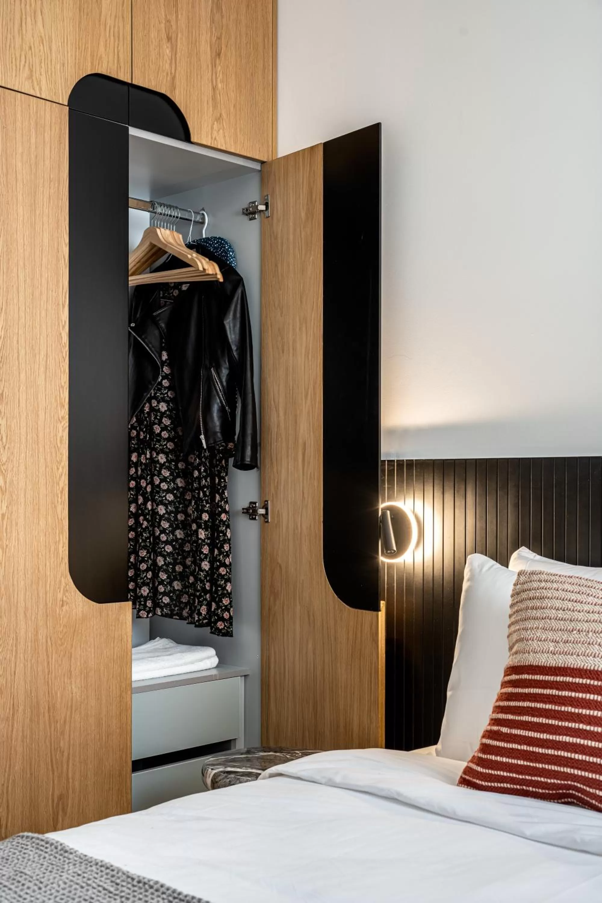 Bed in Mate GEORGE - By HOMY