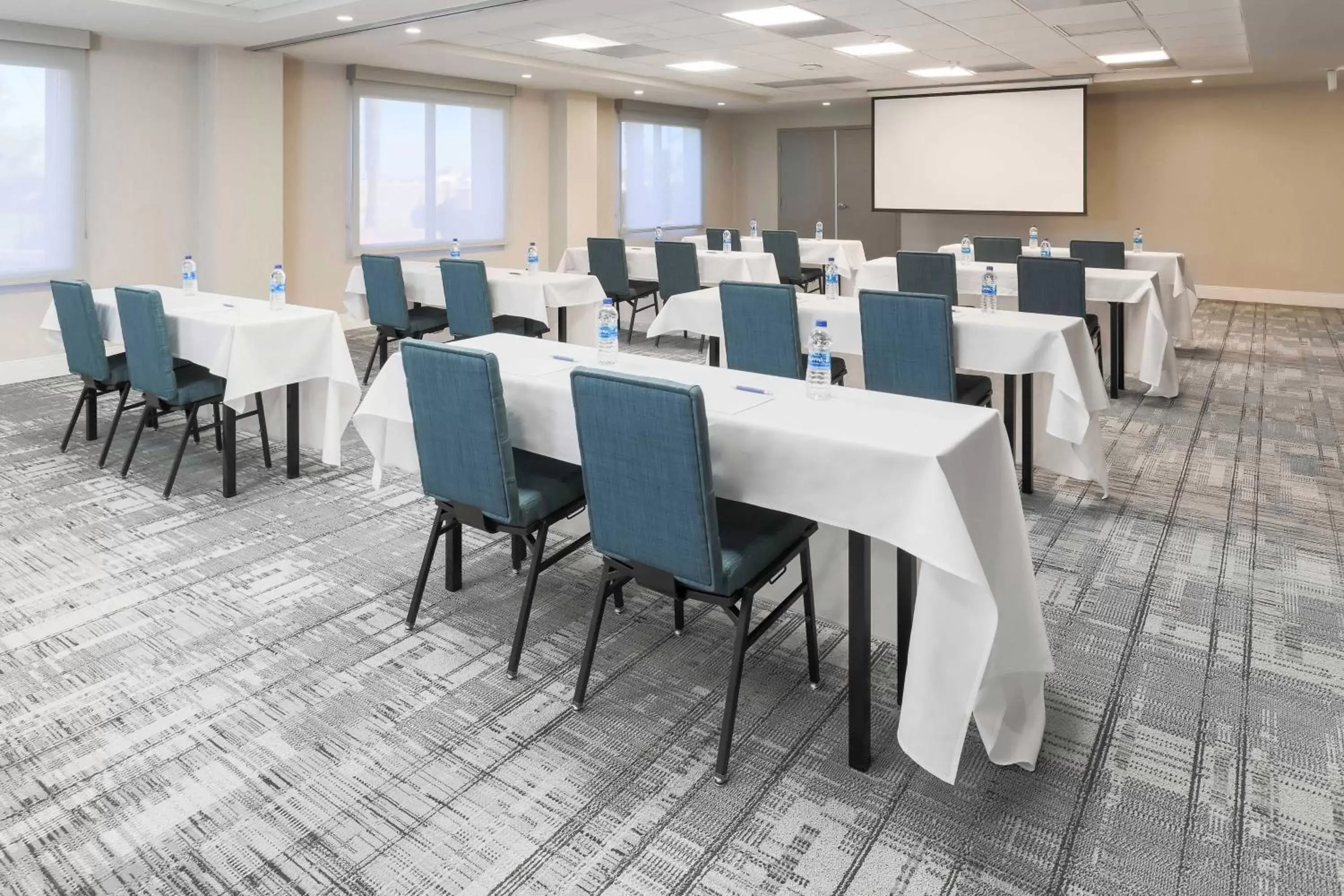 Meeting/conference room in Four Points by Sheraton, Ontario-Rancho Cucamonga