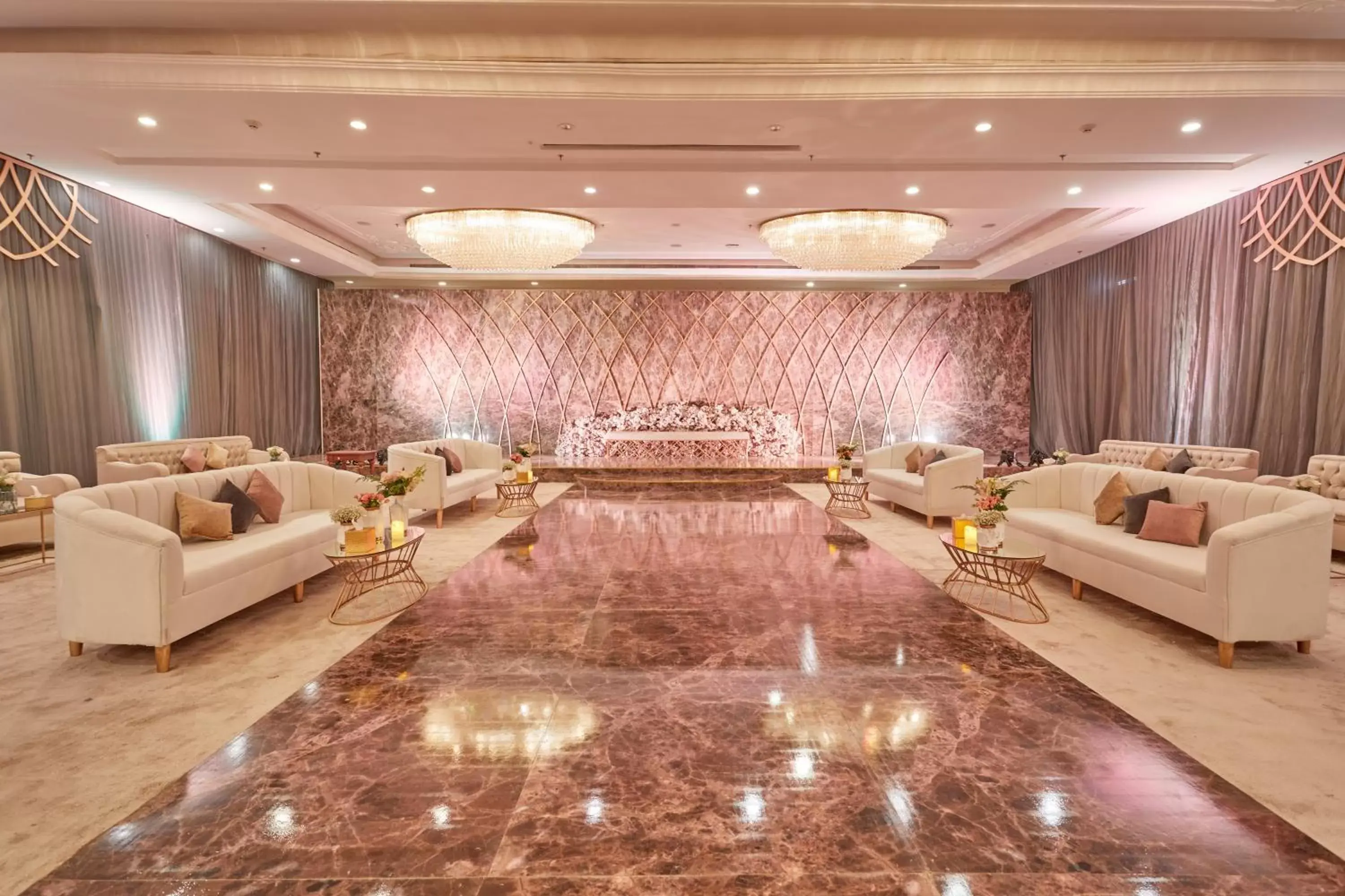 Meeting/conference room, Seating Area in Crowne Plaza Riyadh Al Waha, an IHG Hotel