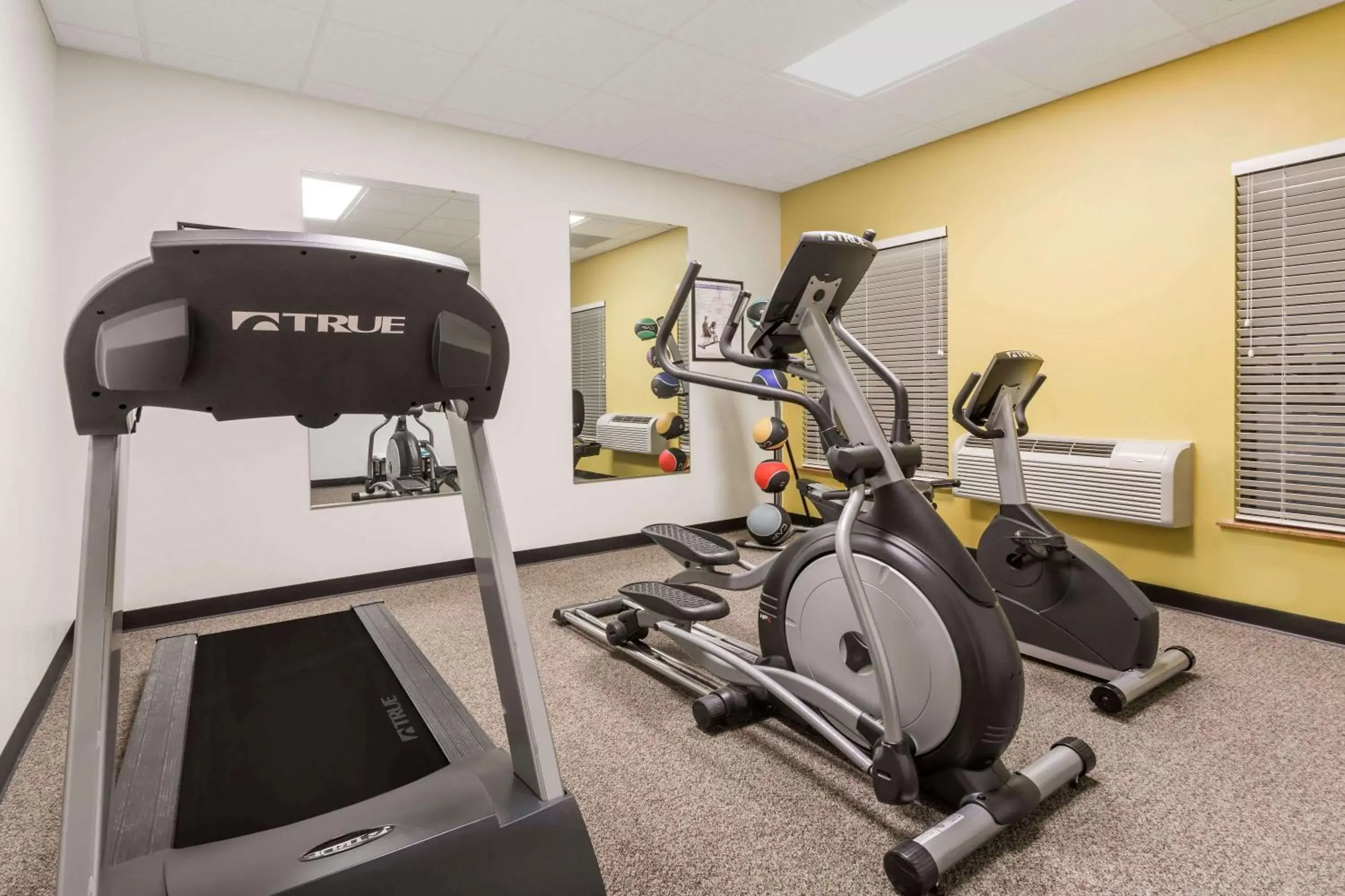 Fitness centre/facilities in Days Inn by Wyndham Sidney NE Fitness centre/facilities in Days Inn by Wyndham Sidney NE