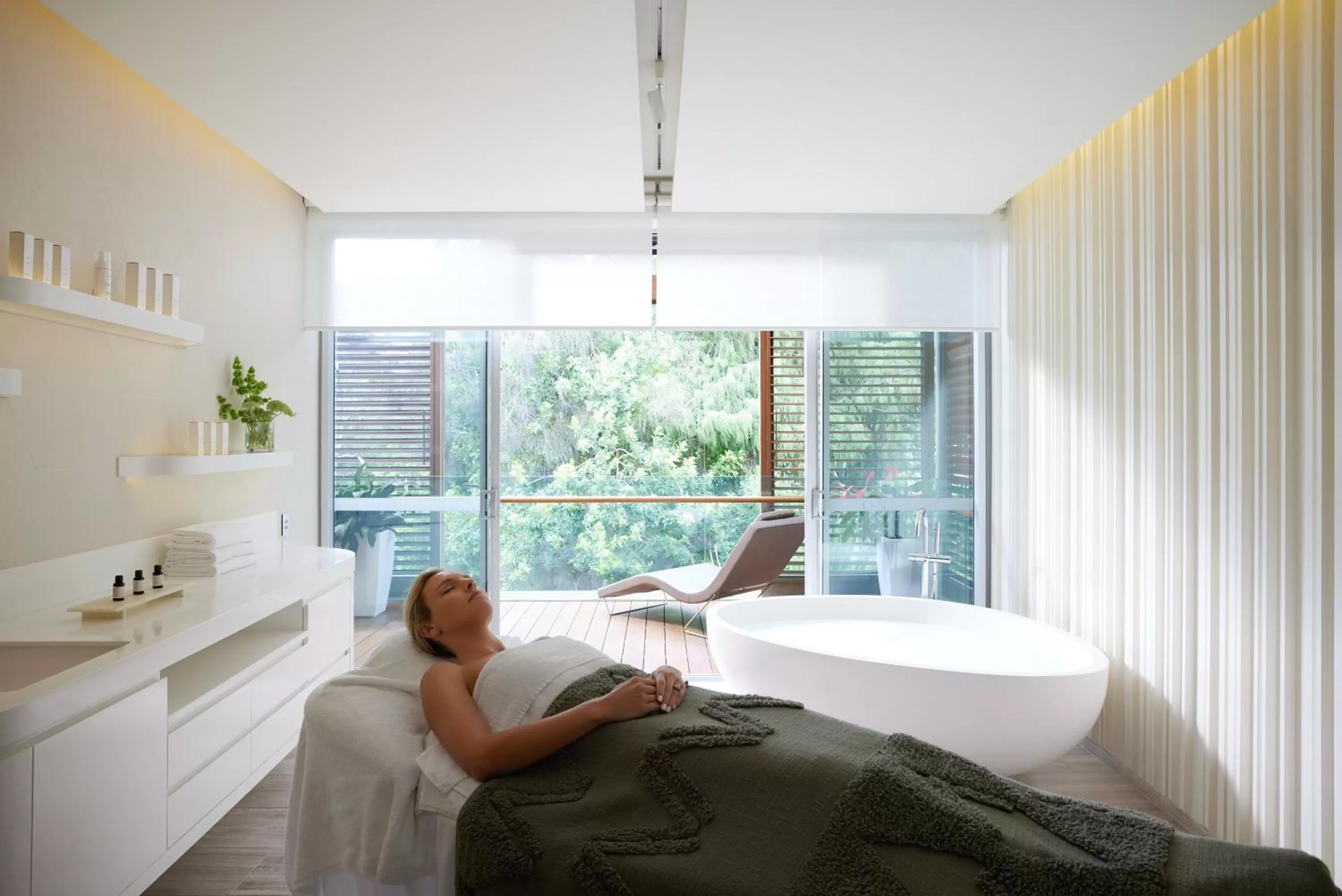 Spa and wellness centre/facilities, Bed in RACV Royal Pines Resort Gold Coast