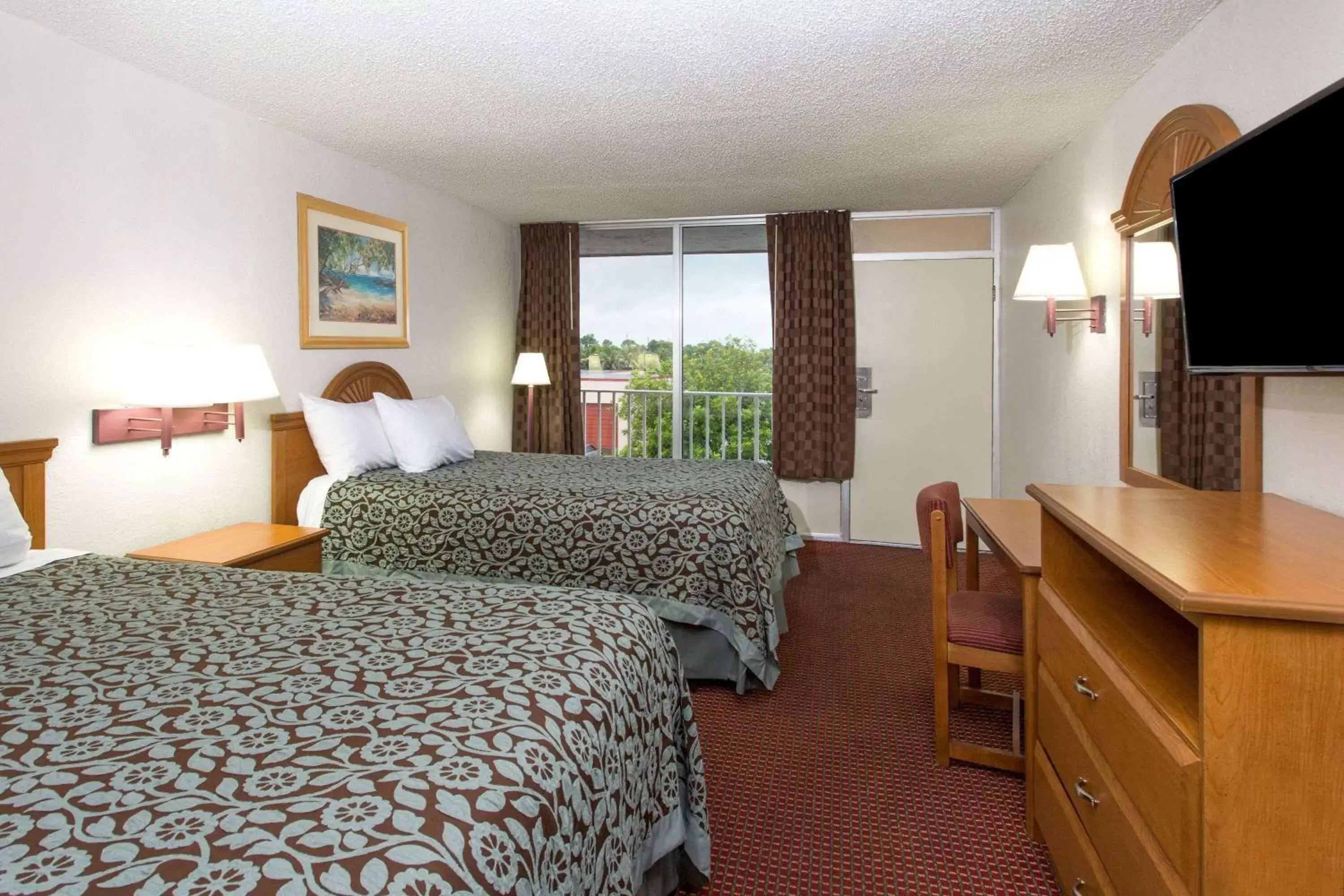 Photo of the whole room, Bed in Days Inn by Wyndham Fort Myers