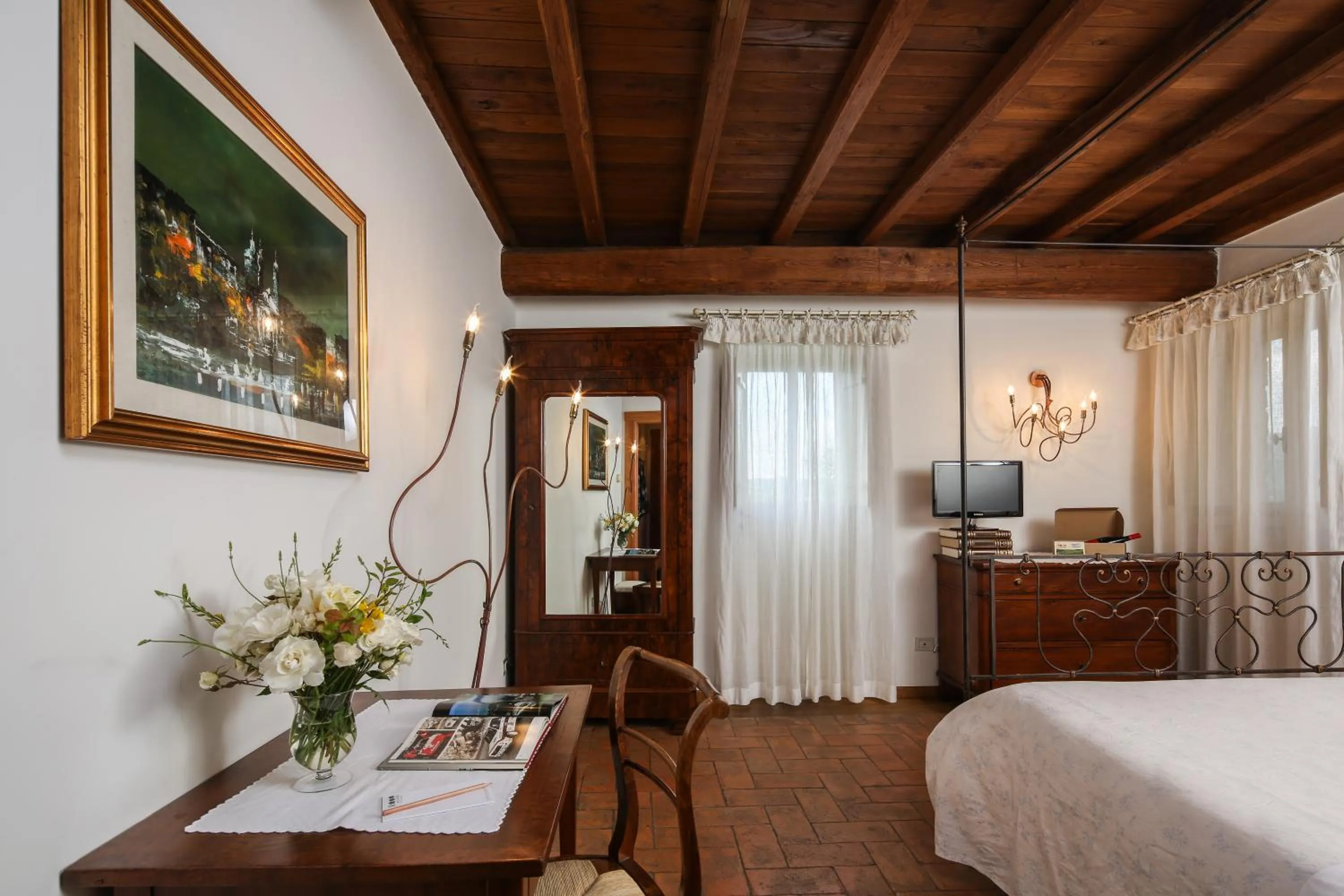 Bed in Roccafiore Wine Resort & Spa