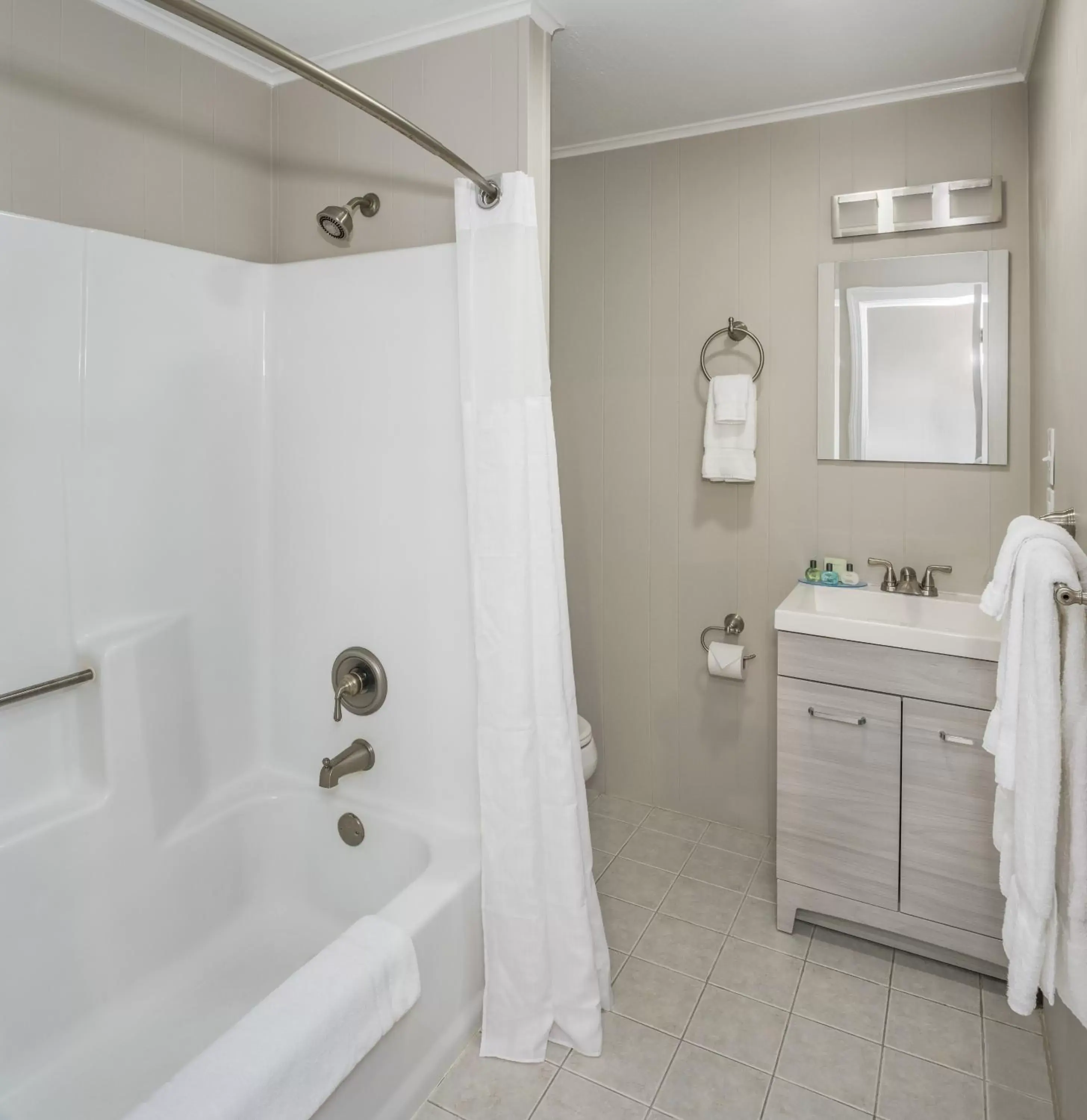 Bathroom in Center Harbor Inn