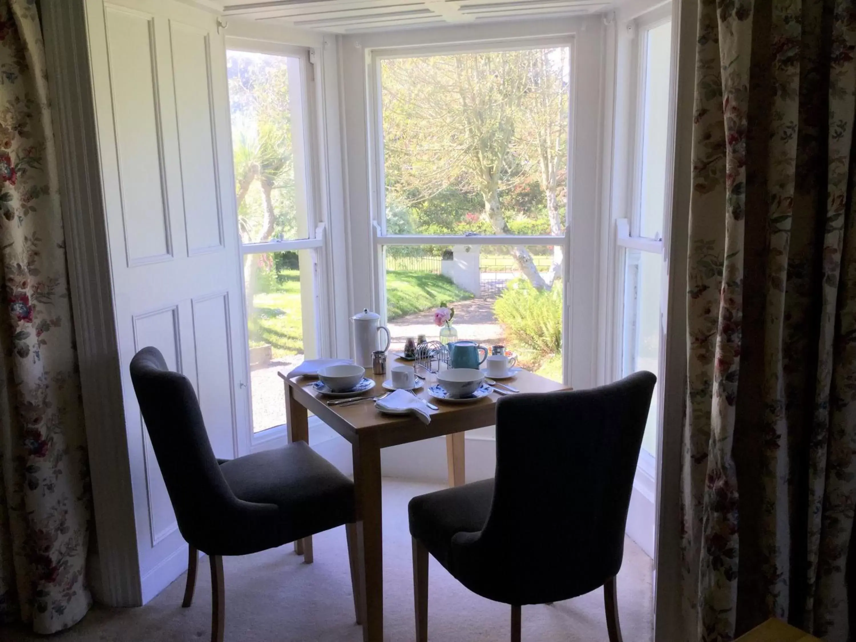 Seating area in The Burrows Bed and Breakfast