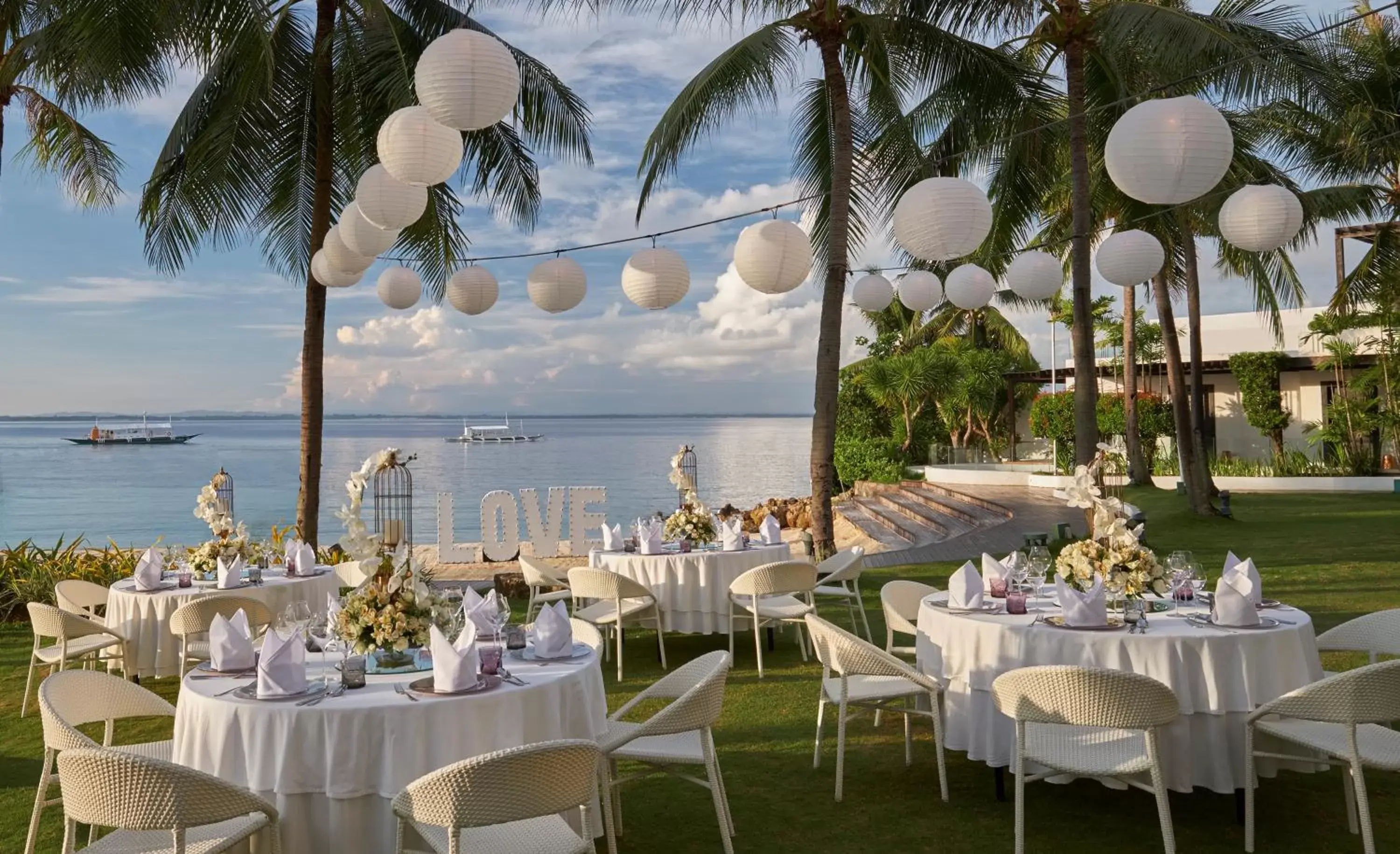 Restaurant/Places to Eat in Mövenpick Hotel Mactan Island Cebu