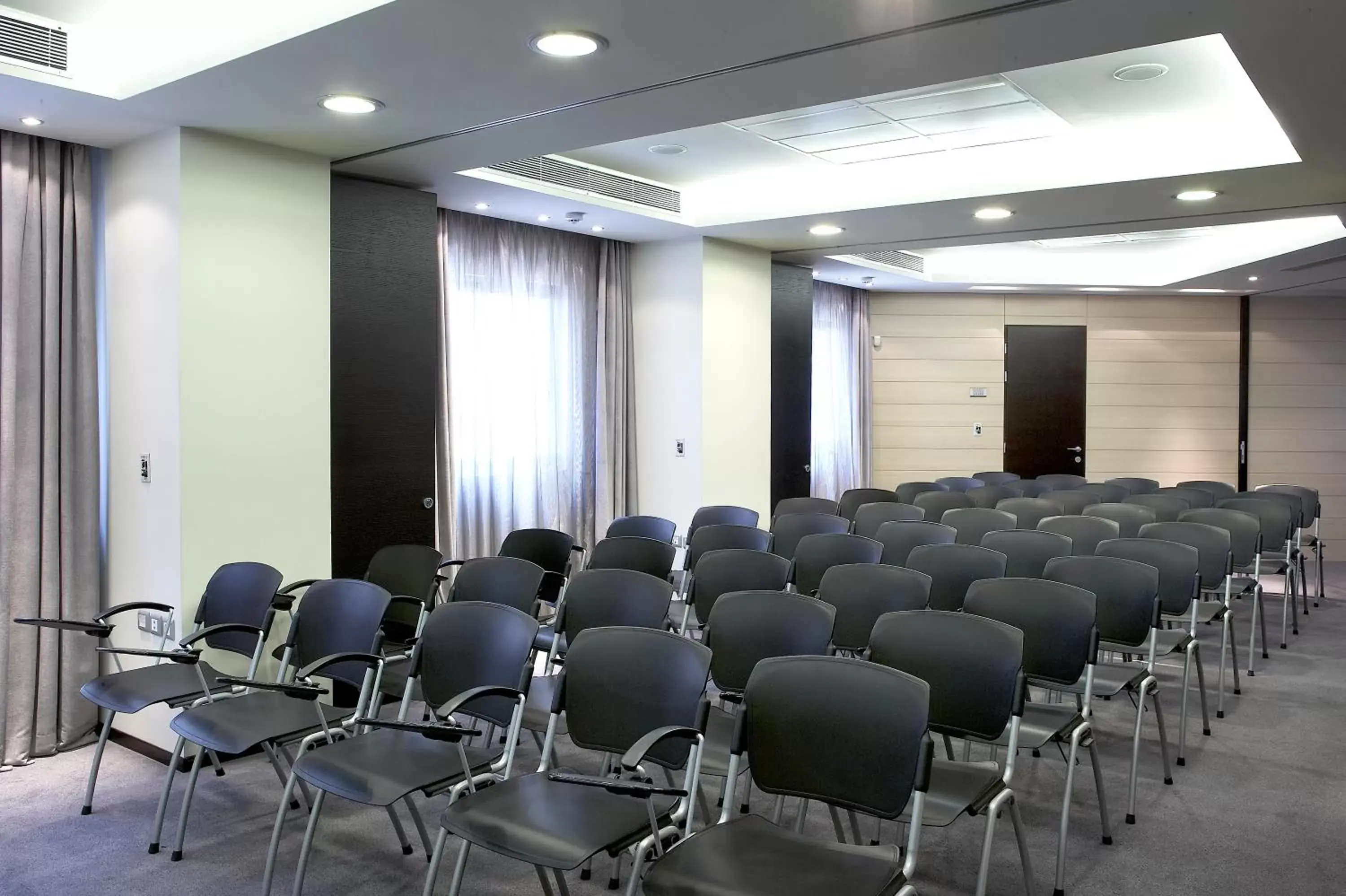 Business facilities in Domotel Olympia