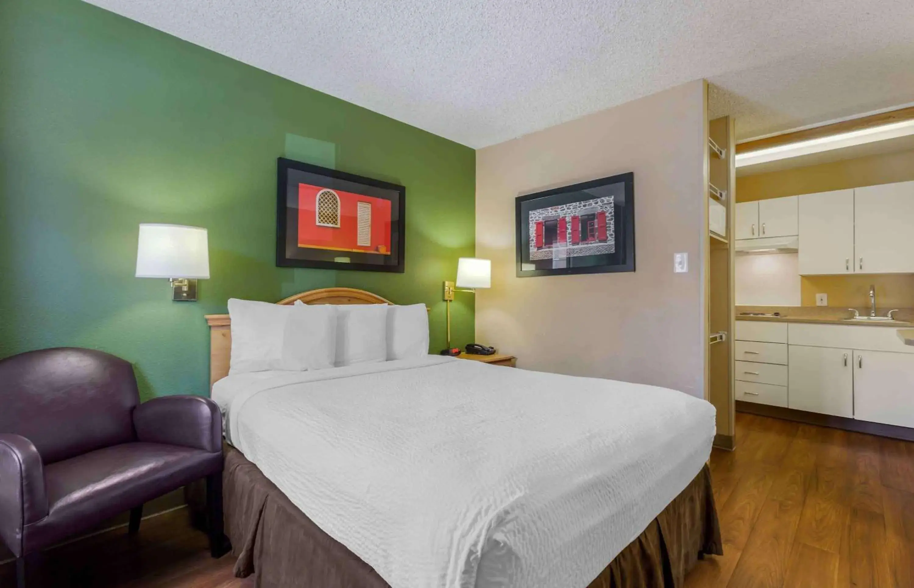 Bedroom, Bed in Extended Stay America Suites - Phoenix - Scottsdale - Old Town