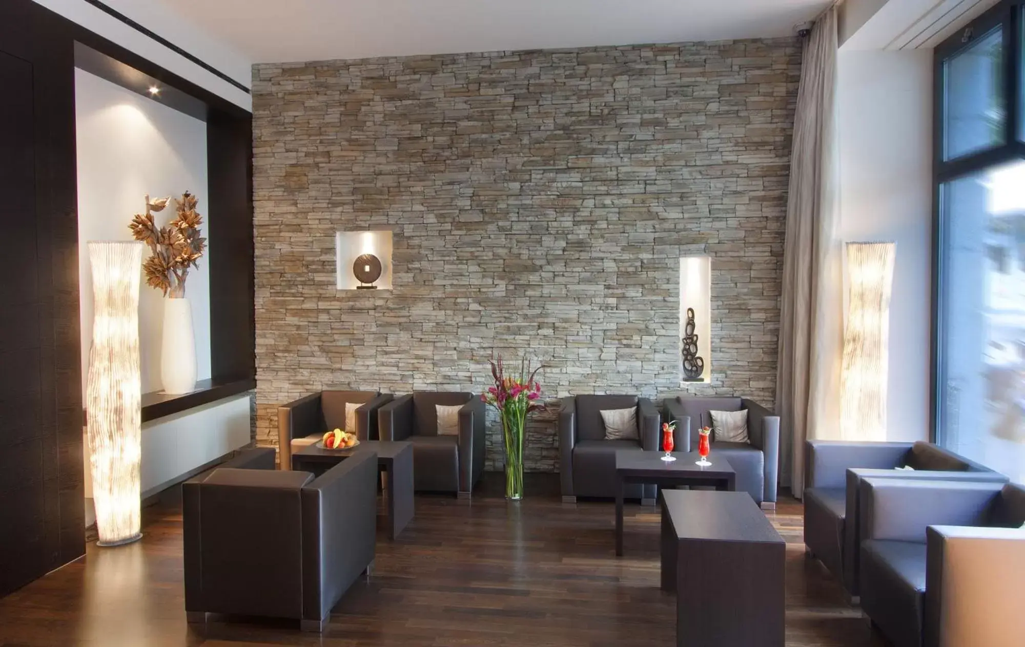 Lobby or reception, Seating Area in Waldstätterhof Swiss Quality Hotel