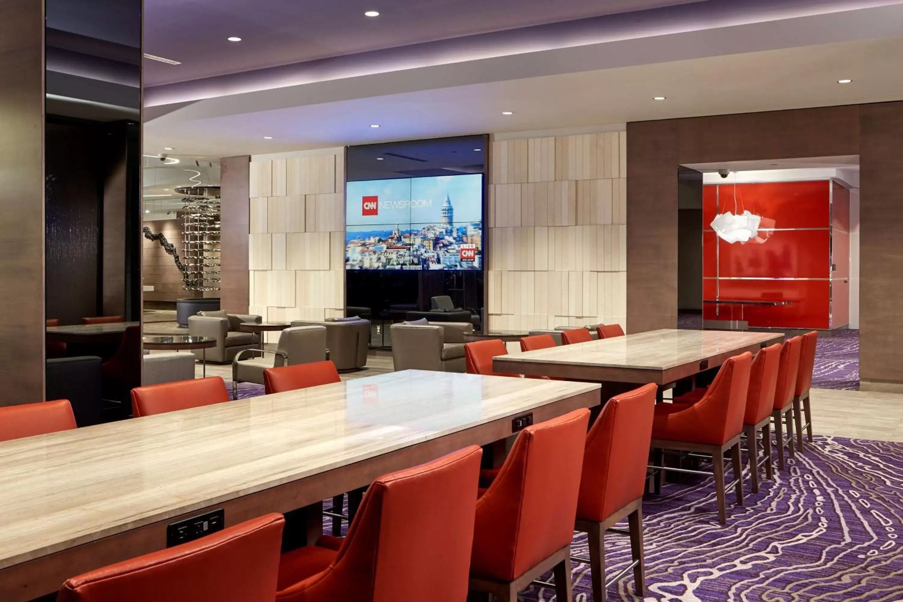 Dining area, Lounge/Bar in Hilton Long Beach Hotel