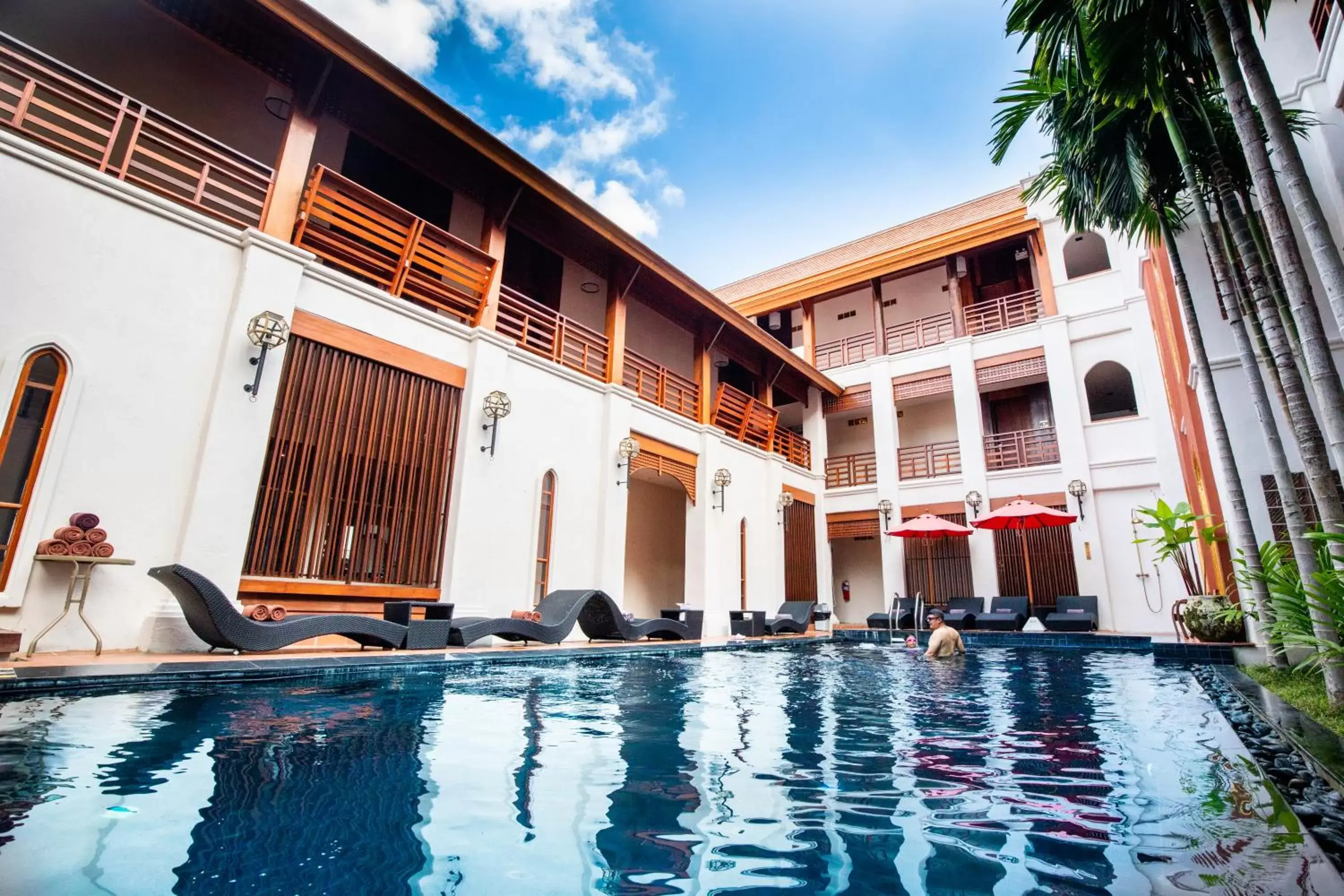 Property building, Swimming Pool in Phra Singh Village