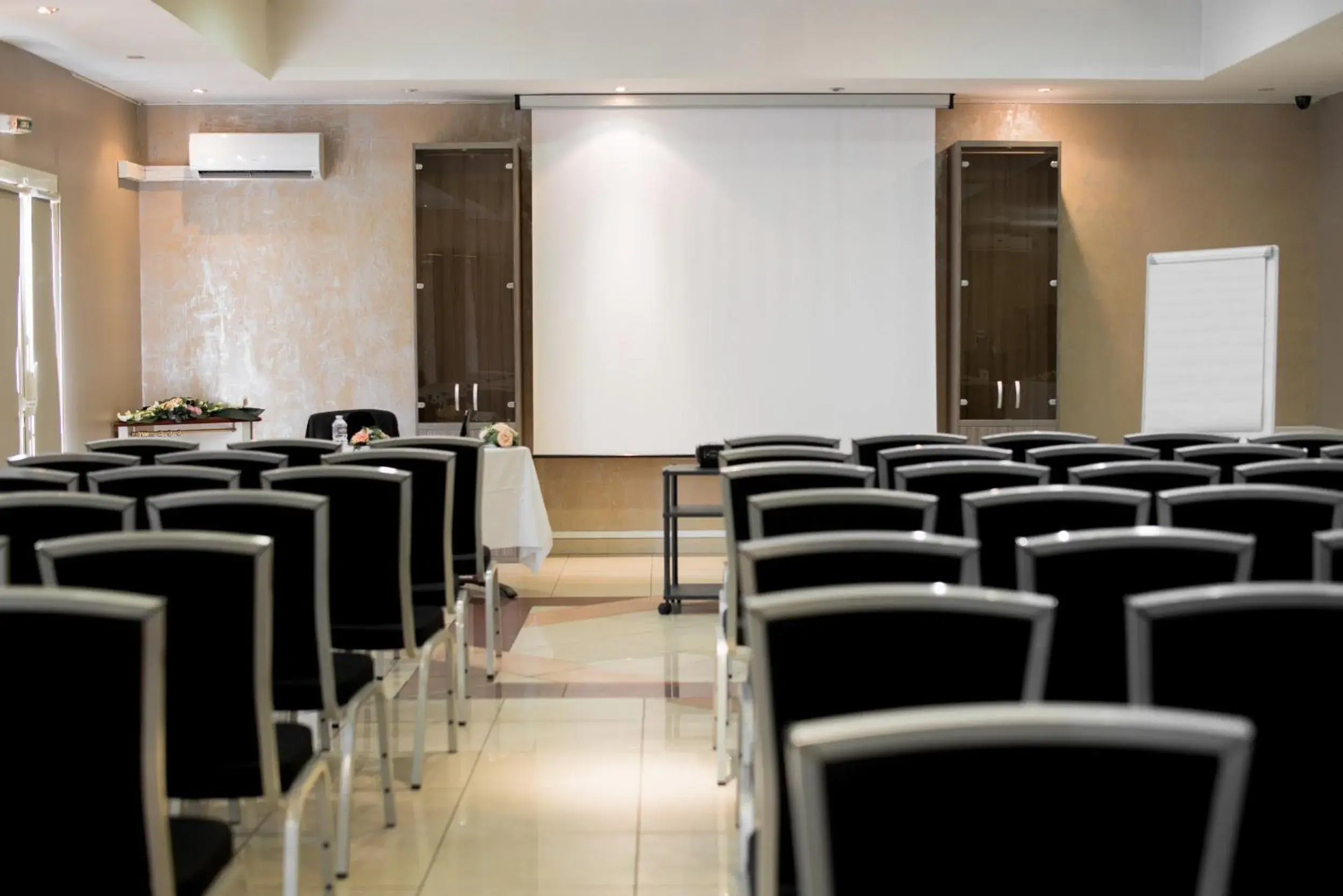 Meeting/conference room in Hôtel Ariane