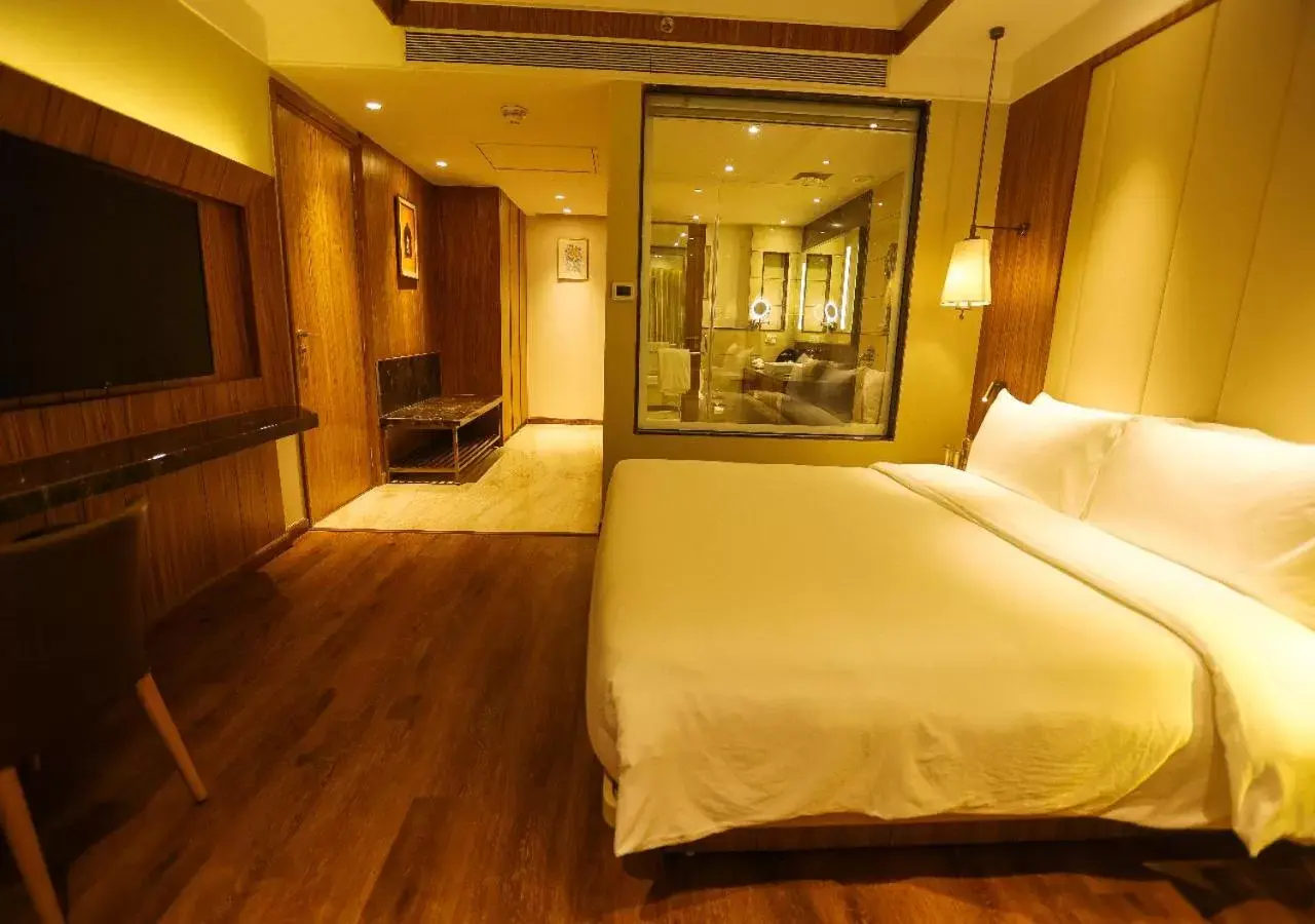 Bedroom in Radisson Bhopal