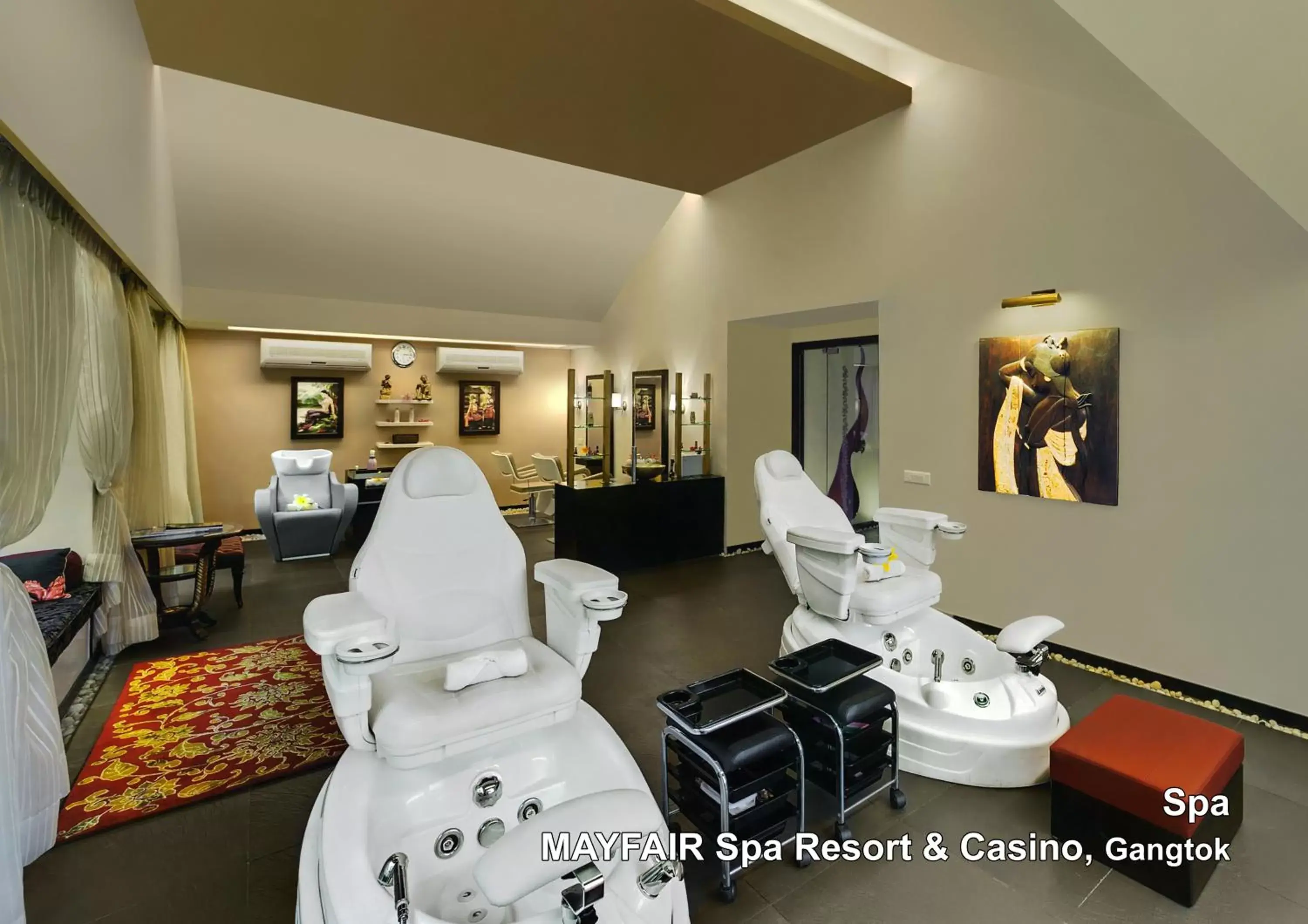 Spa and wellness centre/facilities, Bathroom in Mayfair Spa Resort & Casino