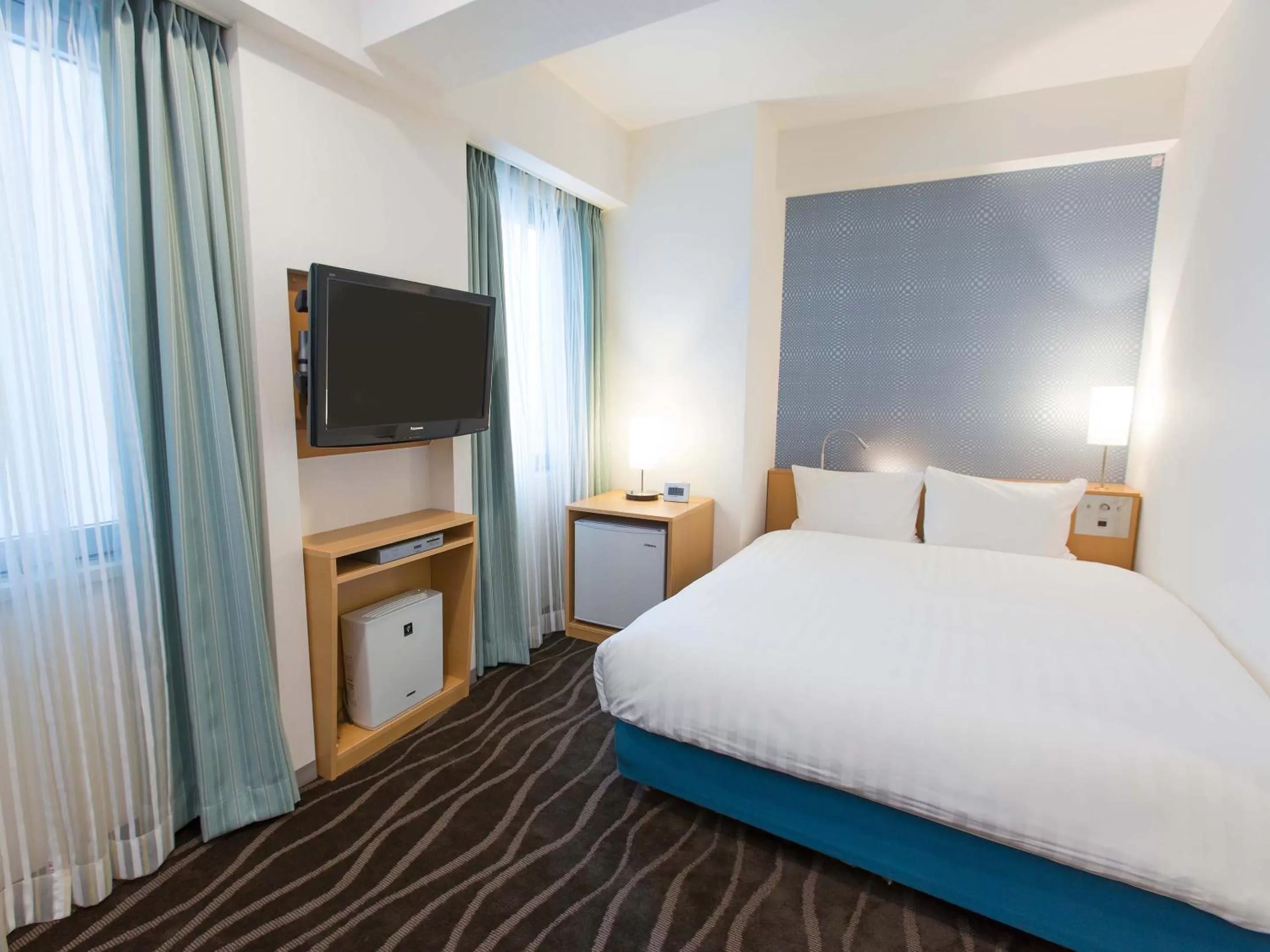 Bed in Shibuya Tobu Hotel