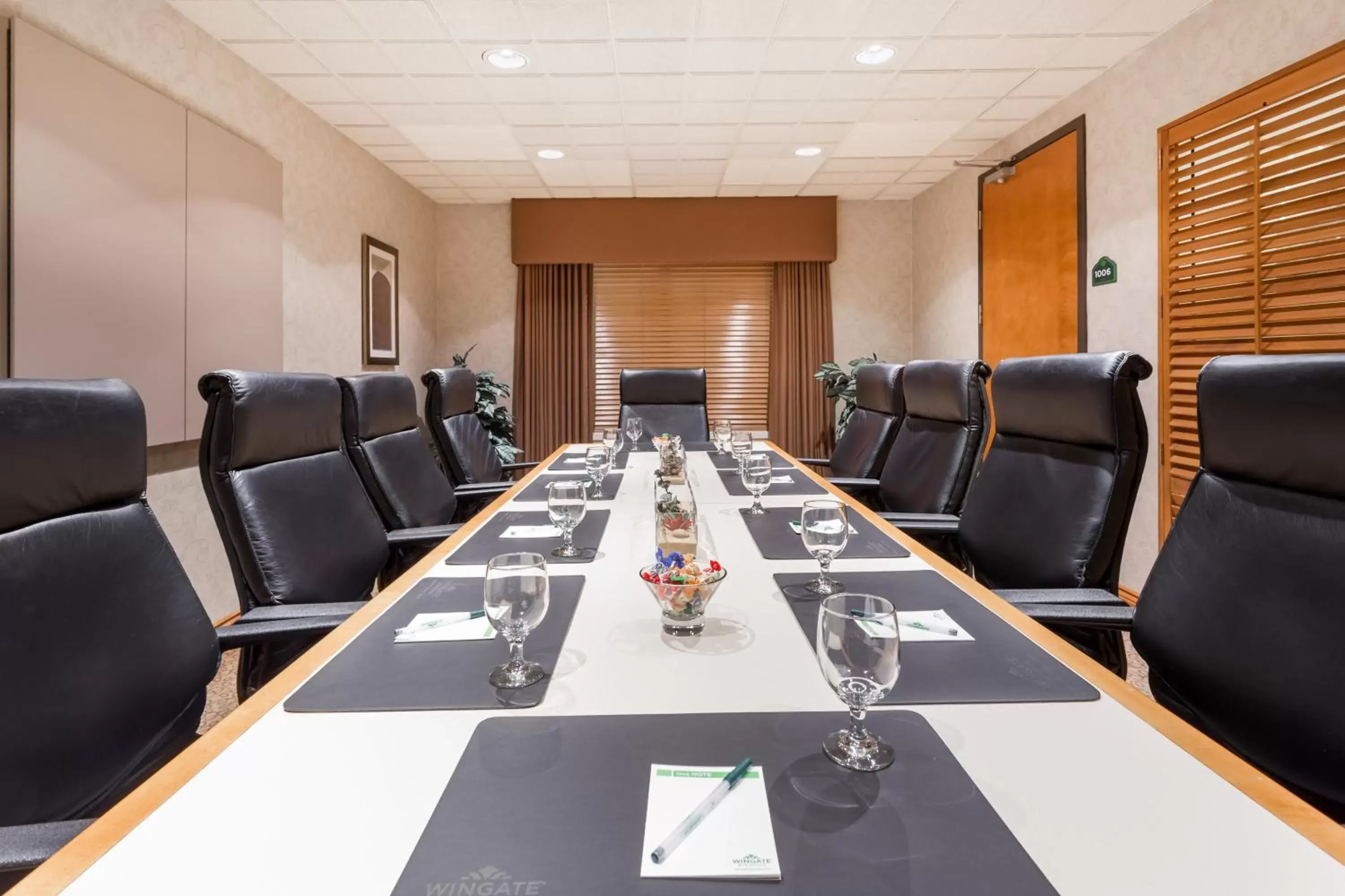 Meeting/conference room in Wingate by Wyndham Calgary South