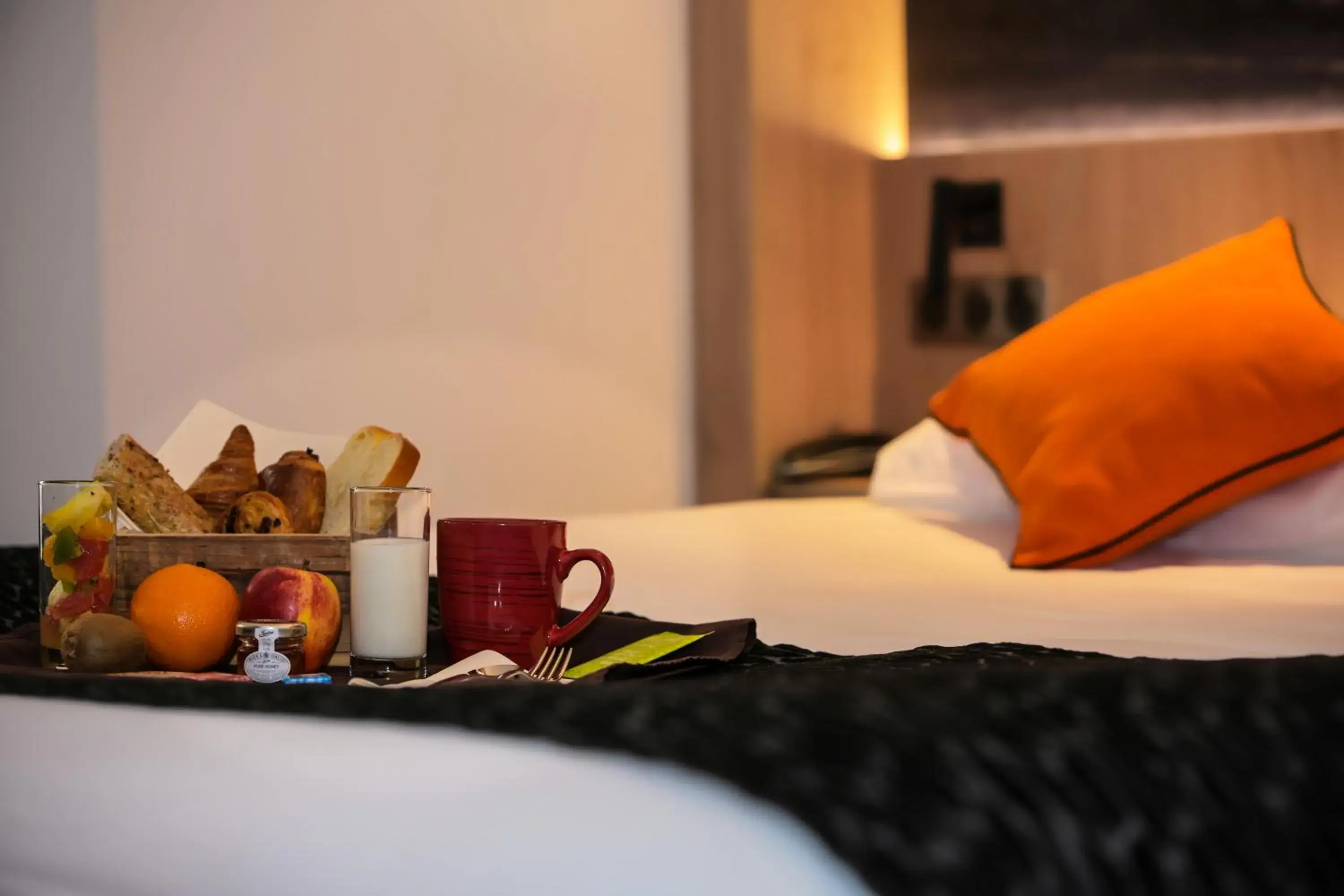 Breakfast, Bed in Logis Angers Sud