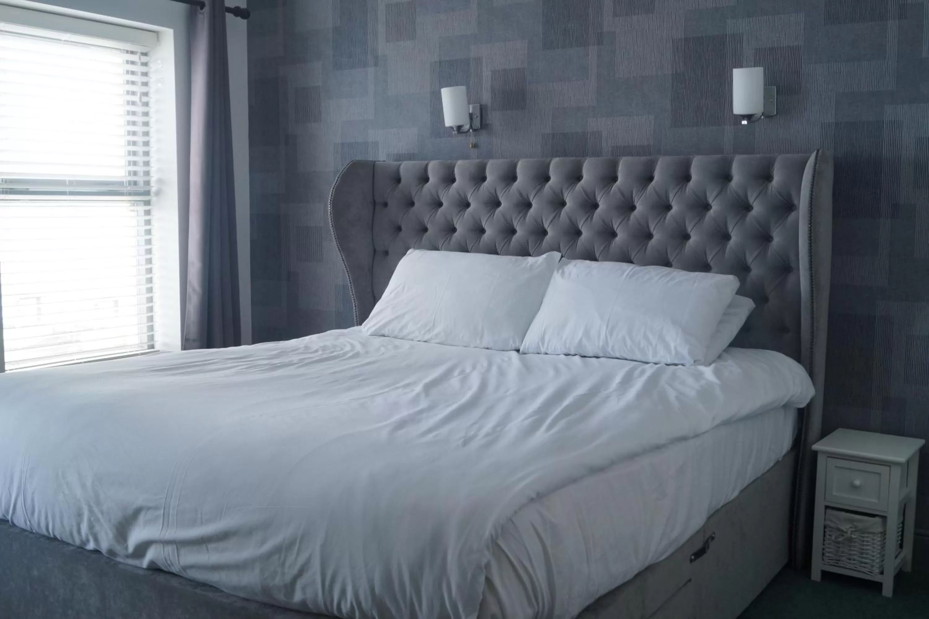 Bedroom, Bed in The Narrows