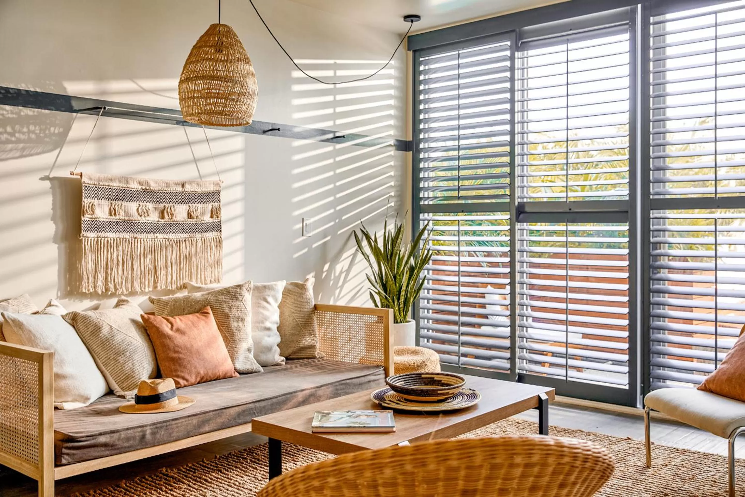 Bedroom, Seating Area in KAYAK Miami Beach