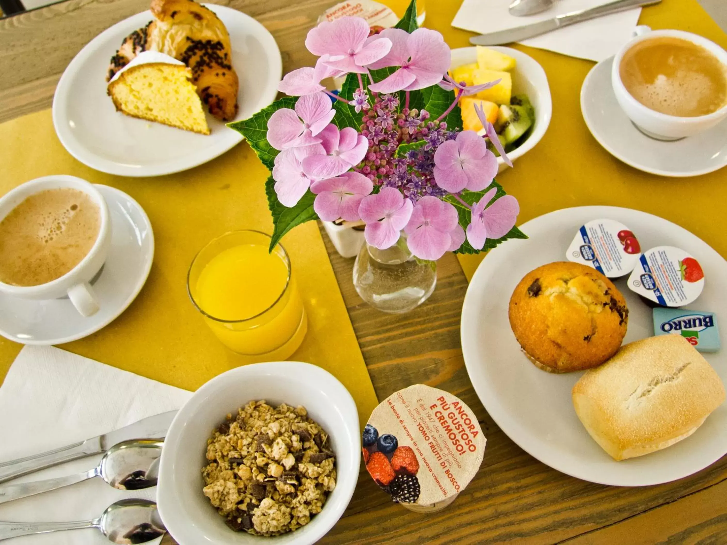 Food and drinks, Breakfast in Hotel Ambra