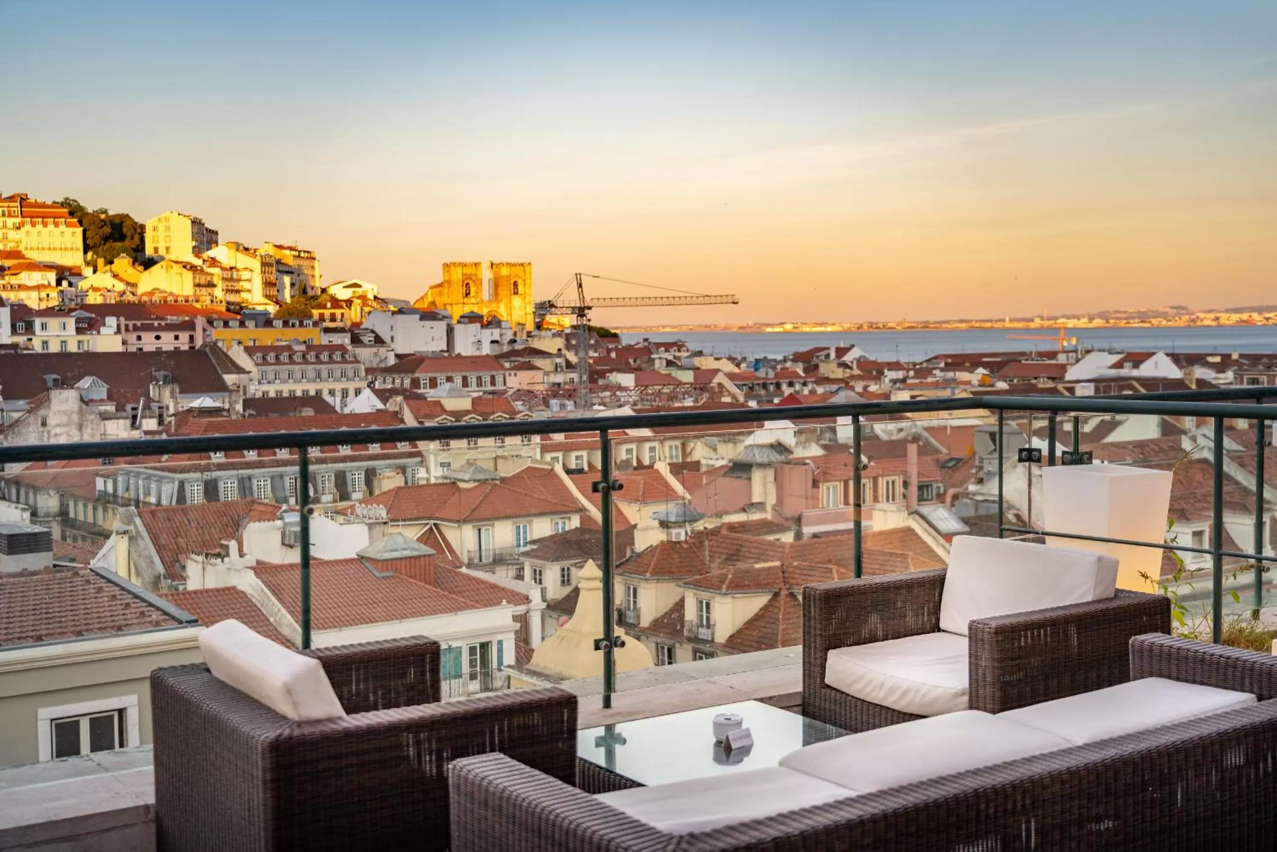 Restaurant/places to eat in Hotel do Chiado