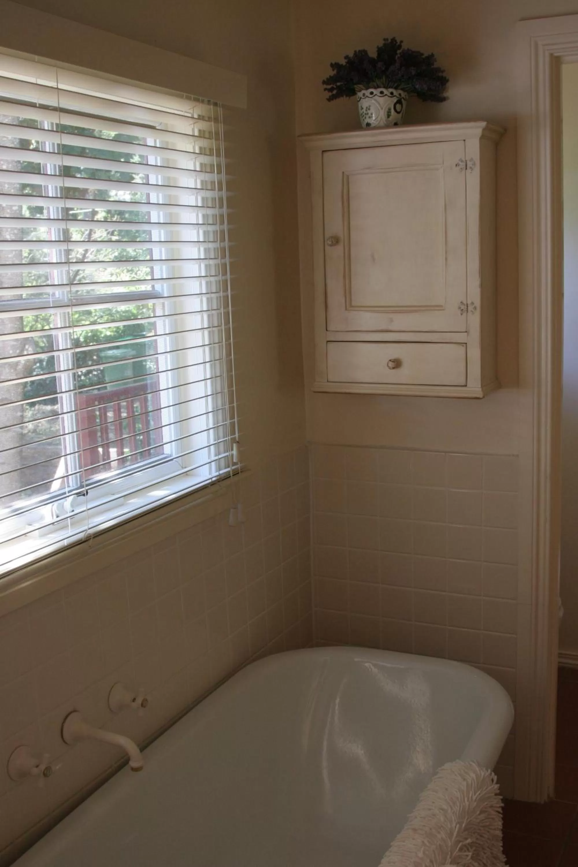 Bathroom in Belgrave Hideaway
