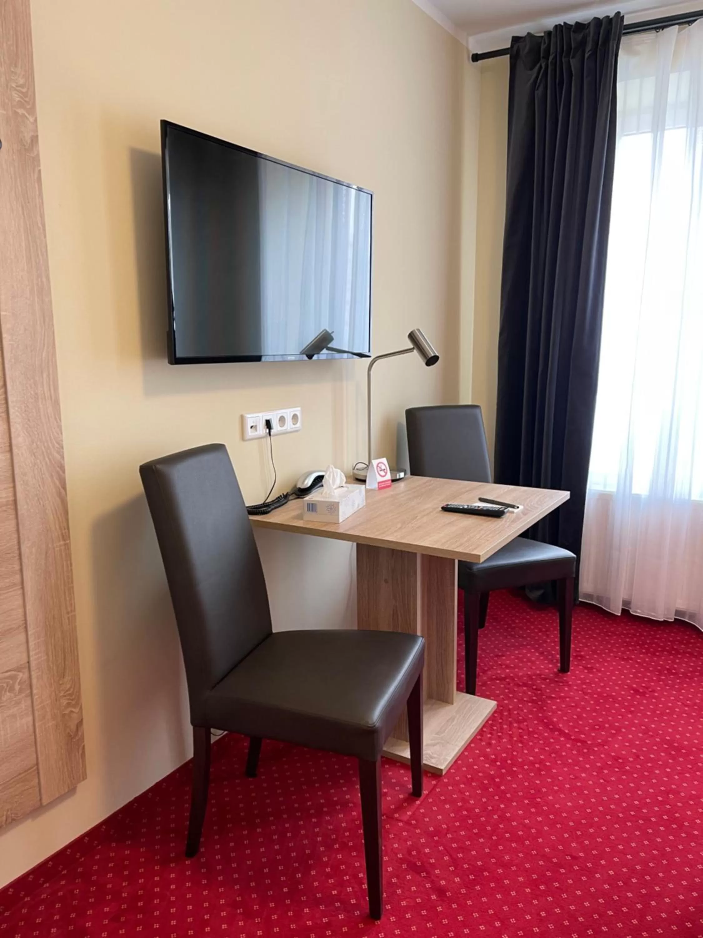 Seating area in Palm Premium Hotel & Apartments