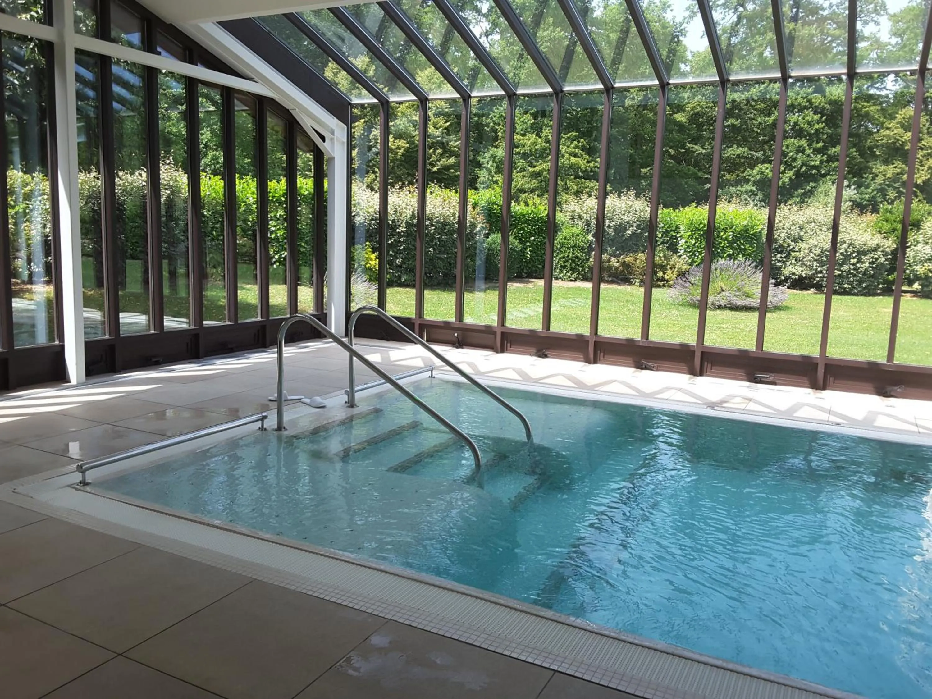 Spring in Château de Pizay