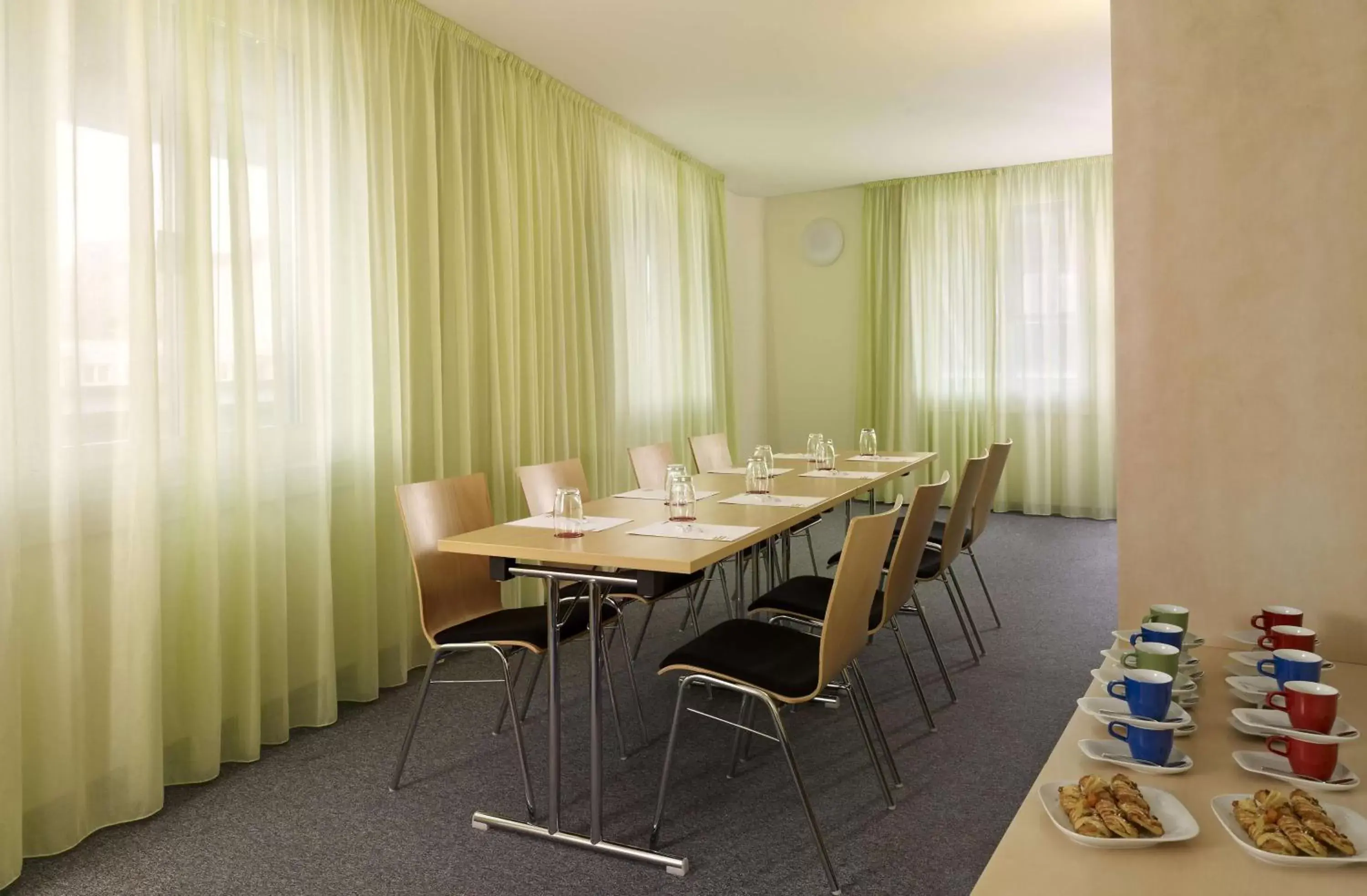 Meeting/conference room in Park Plaza Berlin