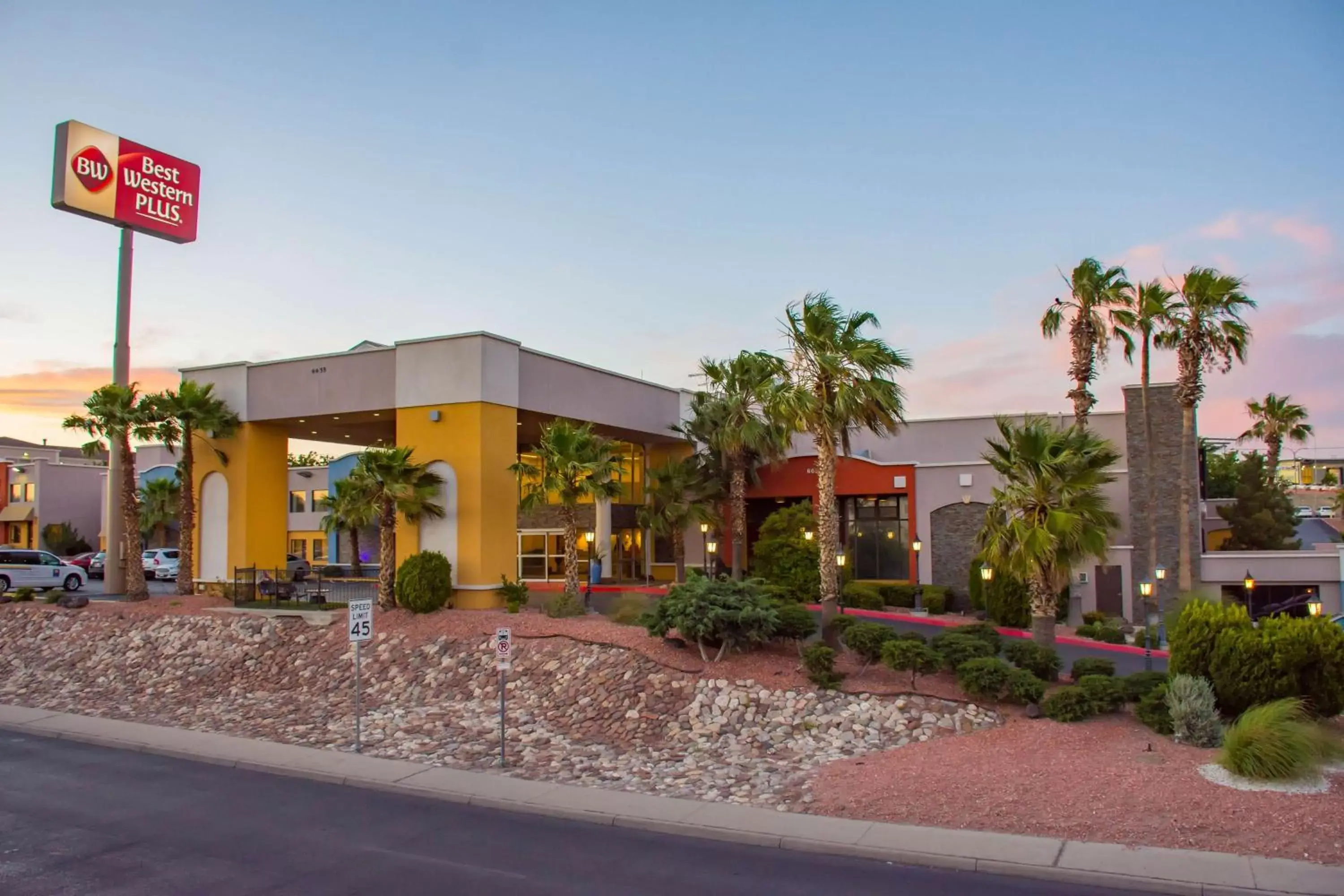 Property Building in Best Western Plus El Paso Airport Hotel & Conference Center