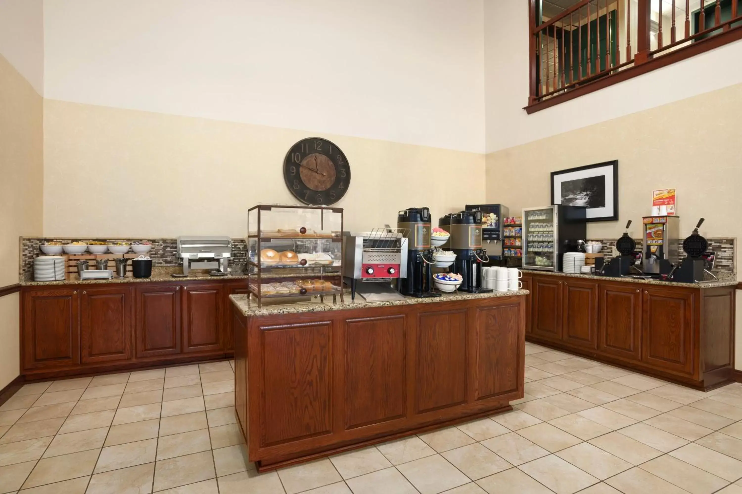 Communal kitchen, Restaurant/Places to Eat in Country Inn & Suites by Radisson, Beckley, WV