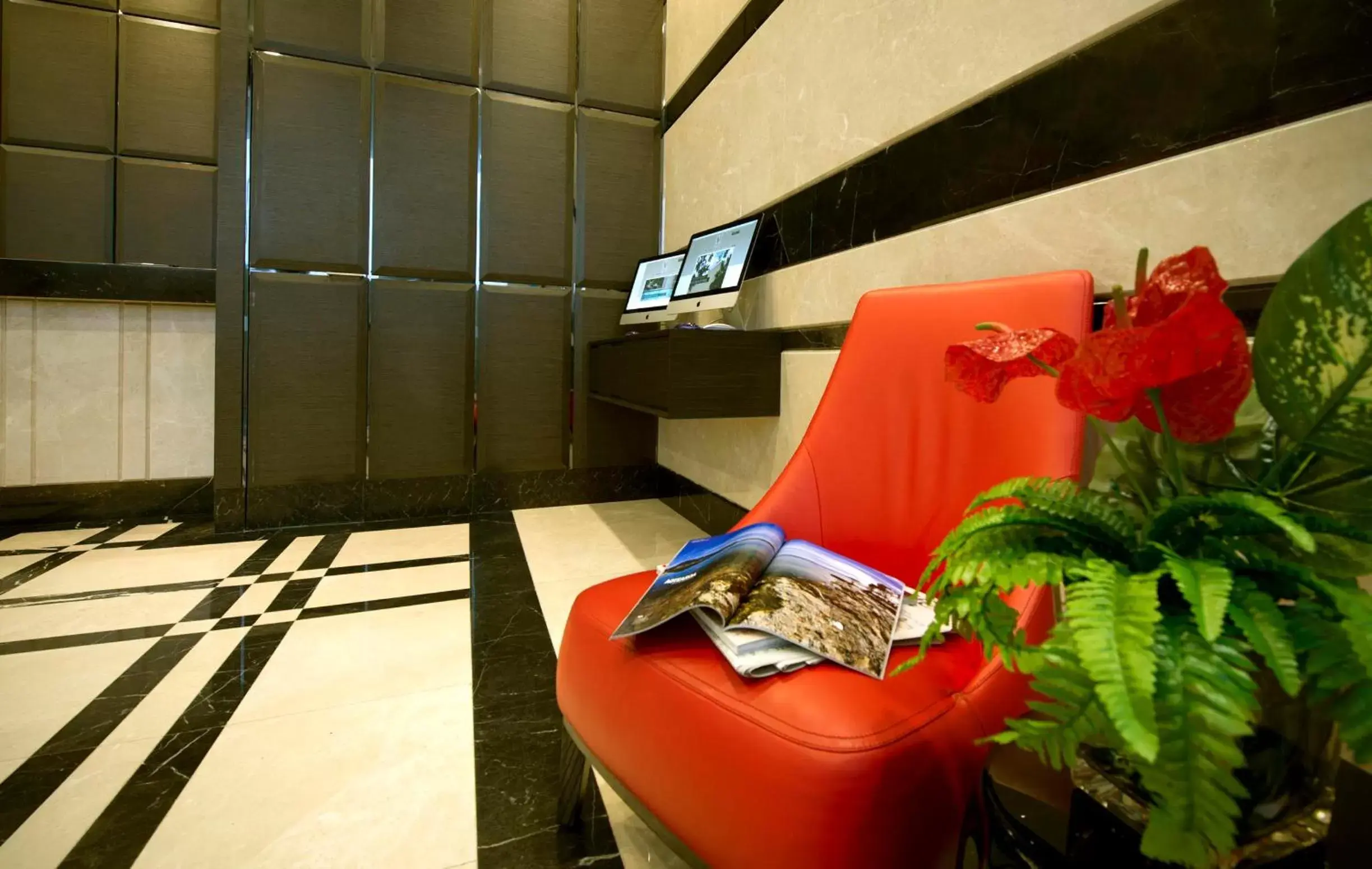 Lobby or reception, Bed in V Hotel Bencoolen