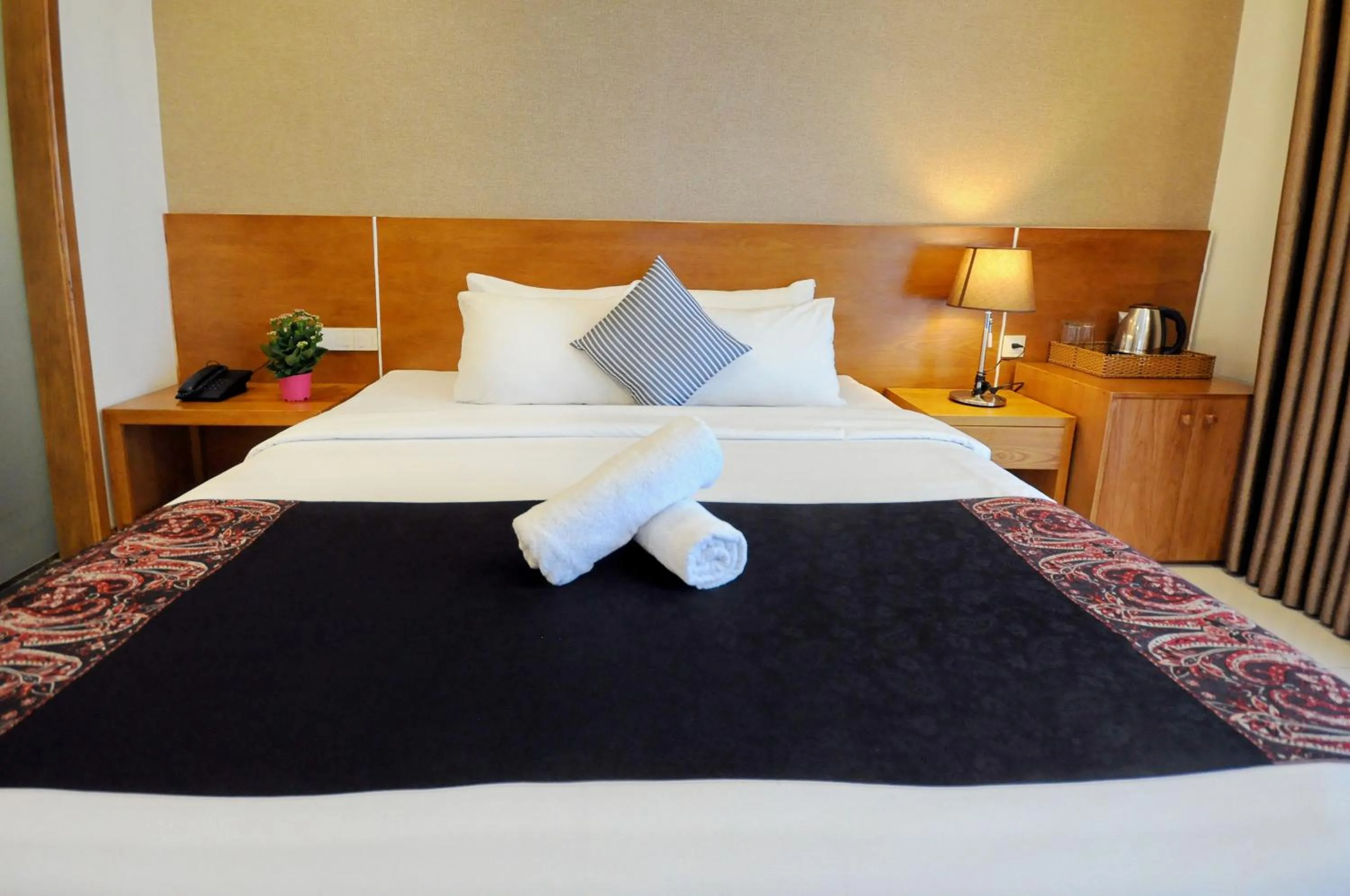 Bed in Holi Beach Hotel & Apartments