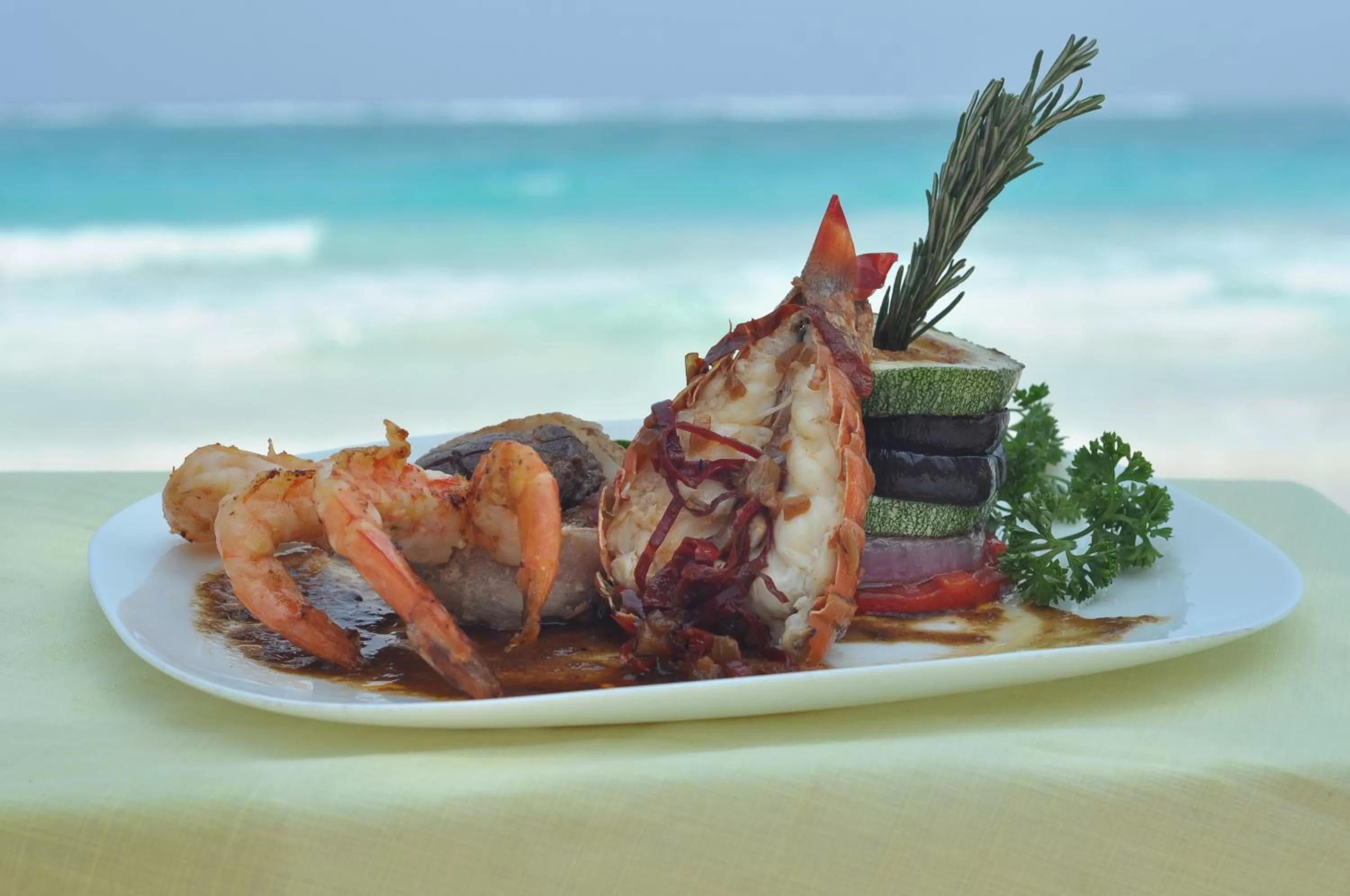 Restaurant/places to eat in El Paraiso Hotel Tulum