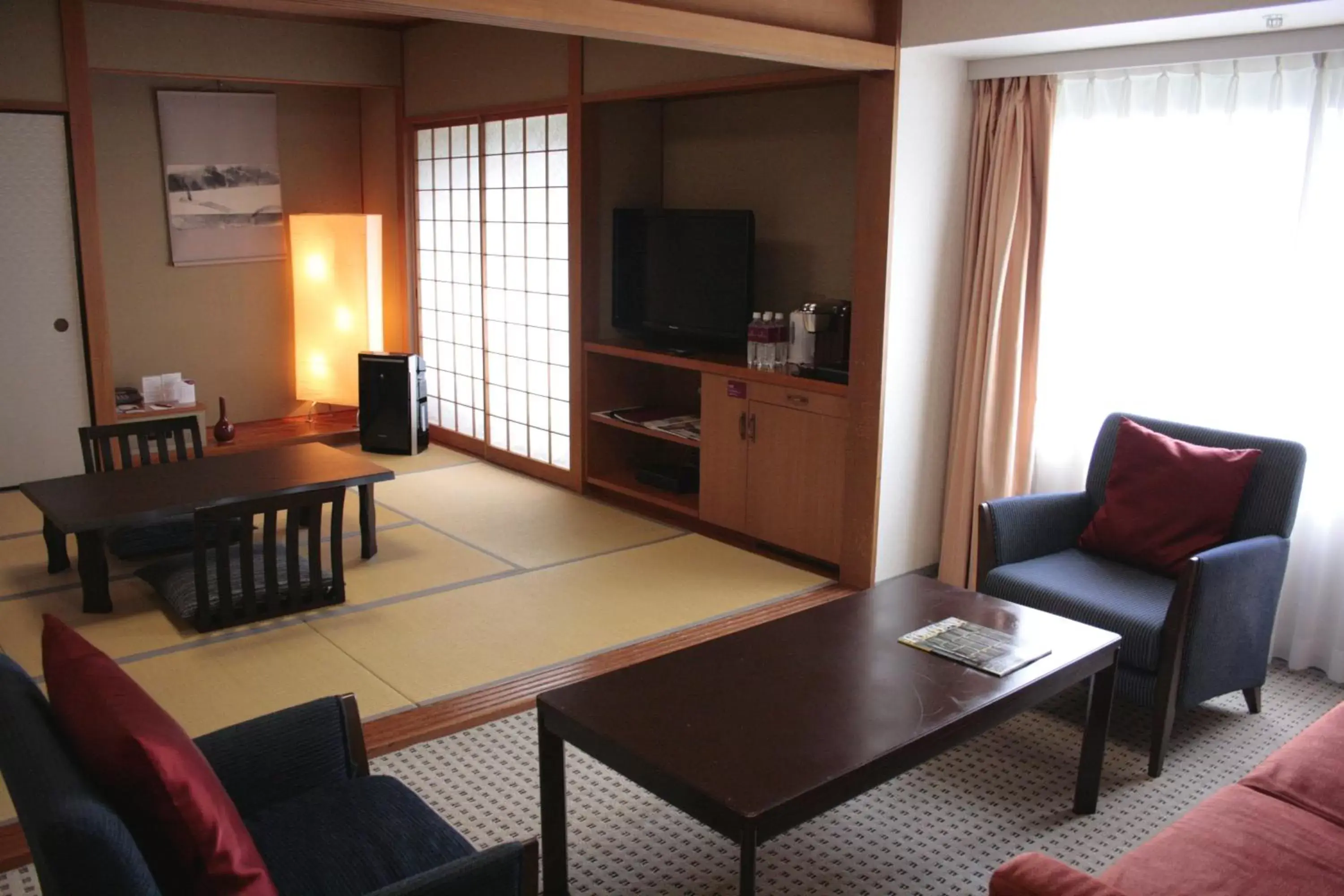 Bedroom, Seating Area in ANA Crowne Plaza Narita, an IHG Hotel