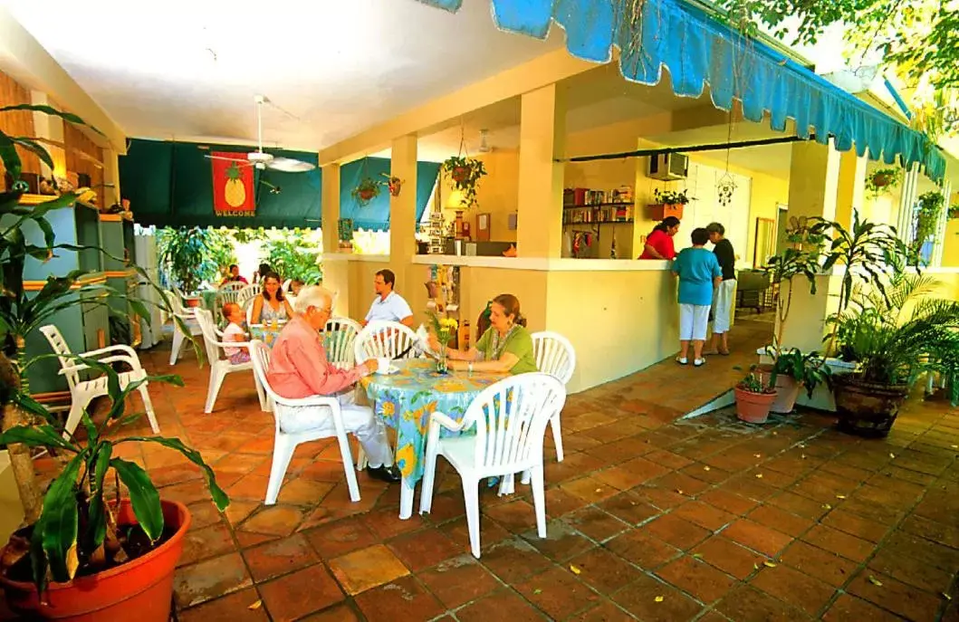 Patio in Casa del Caribe Inn