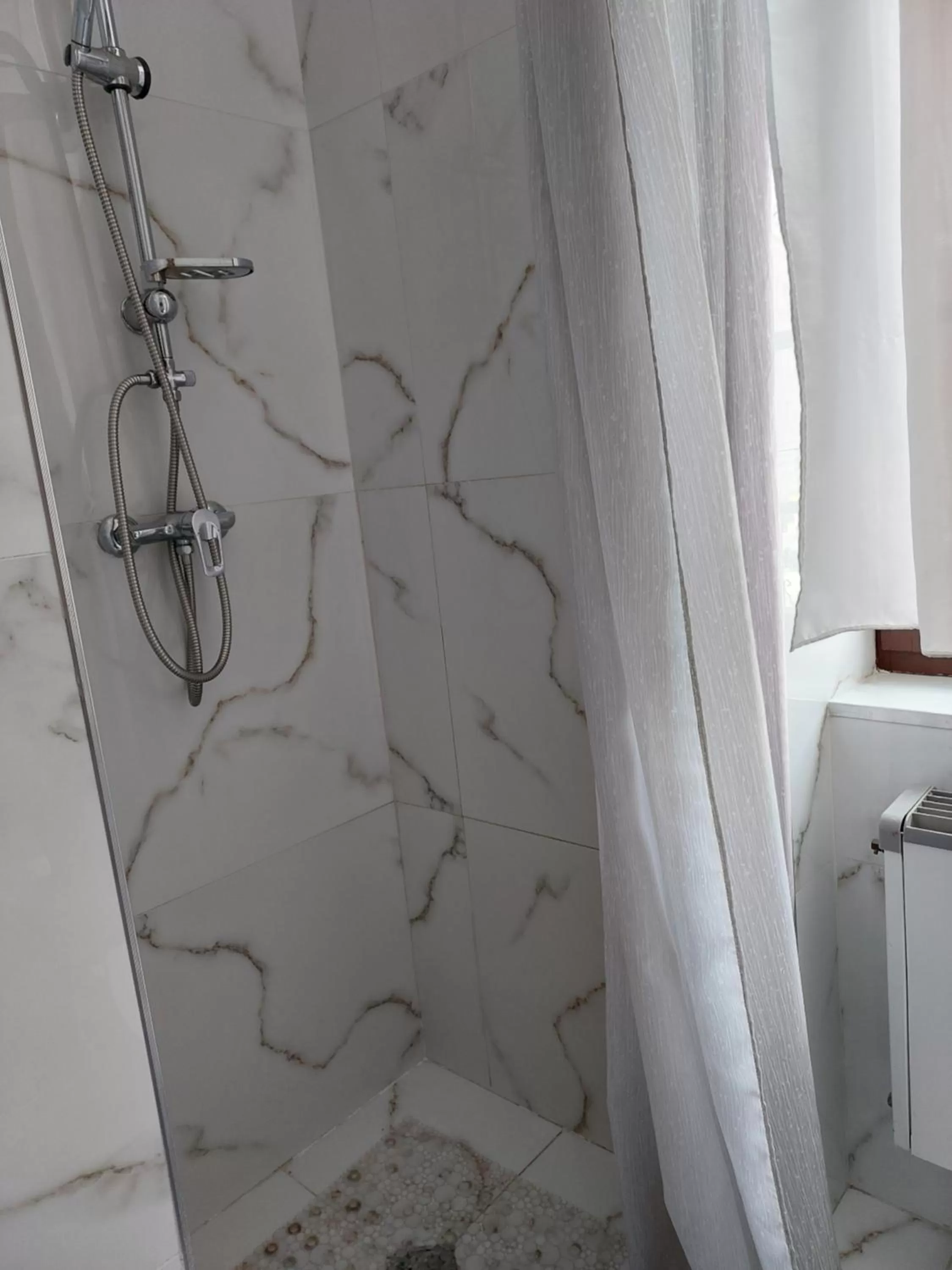 Bathroom in Hotel Asila